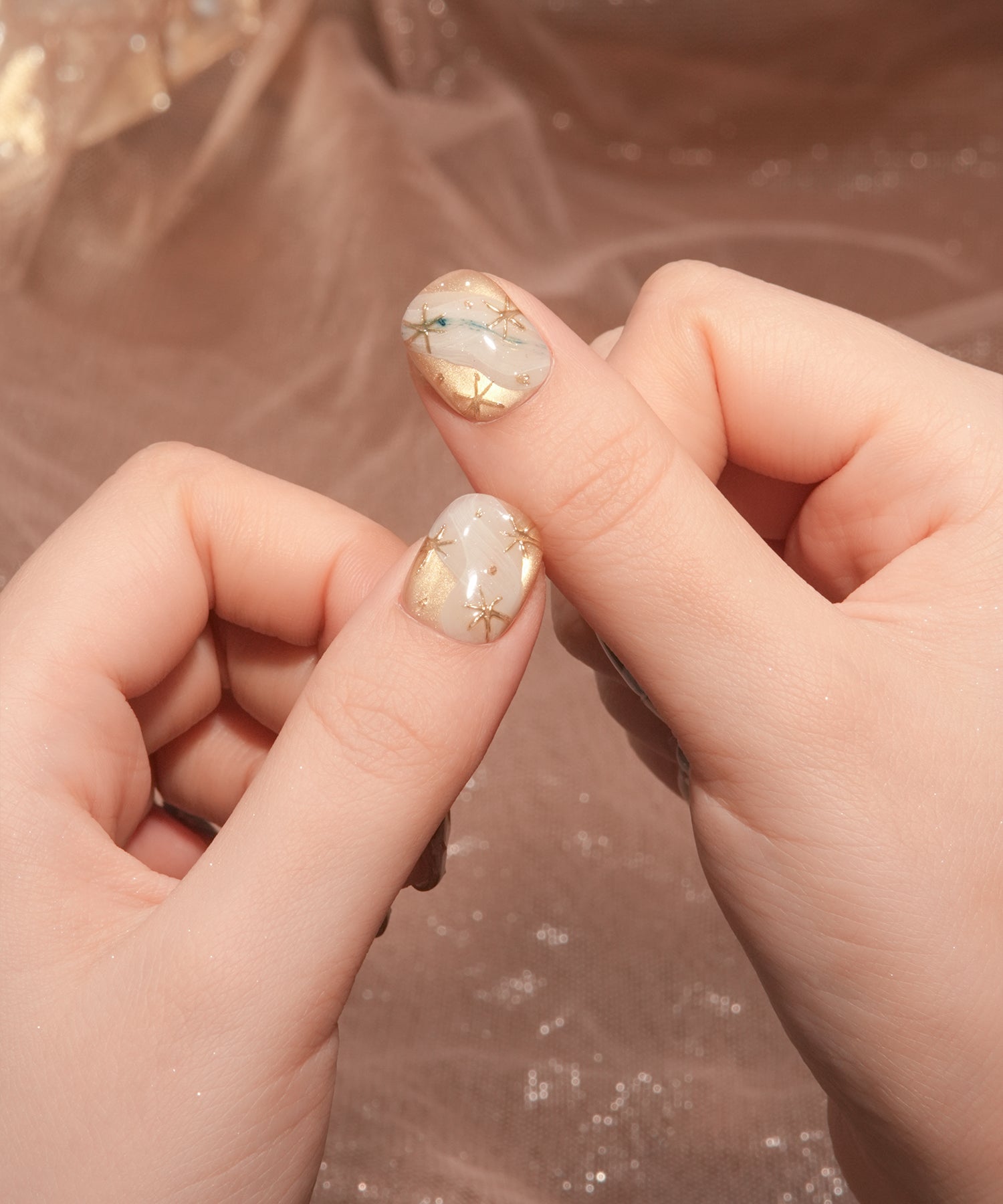 【COMING SOON】水光ネイルブルーマグネットゴールドミラームーンスターニュアンスラメショートラウンドネイルチップ