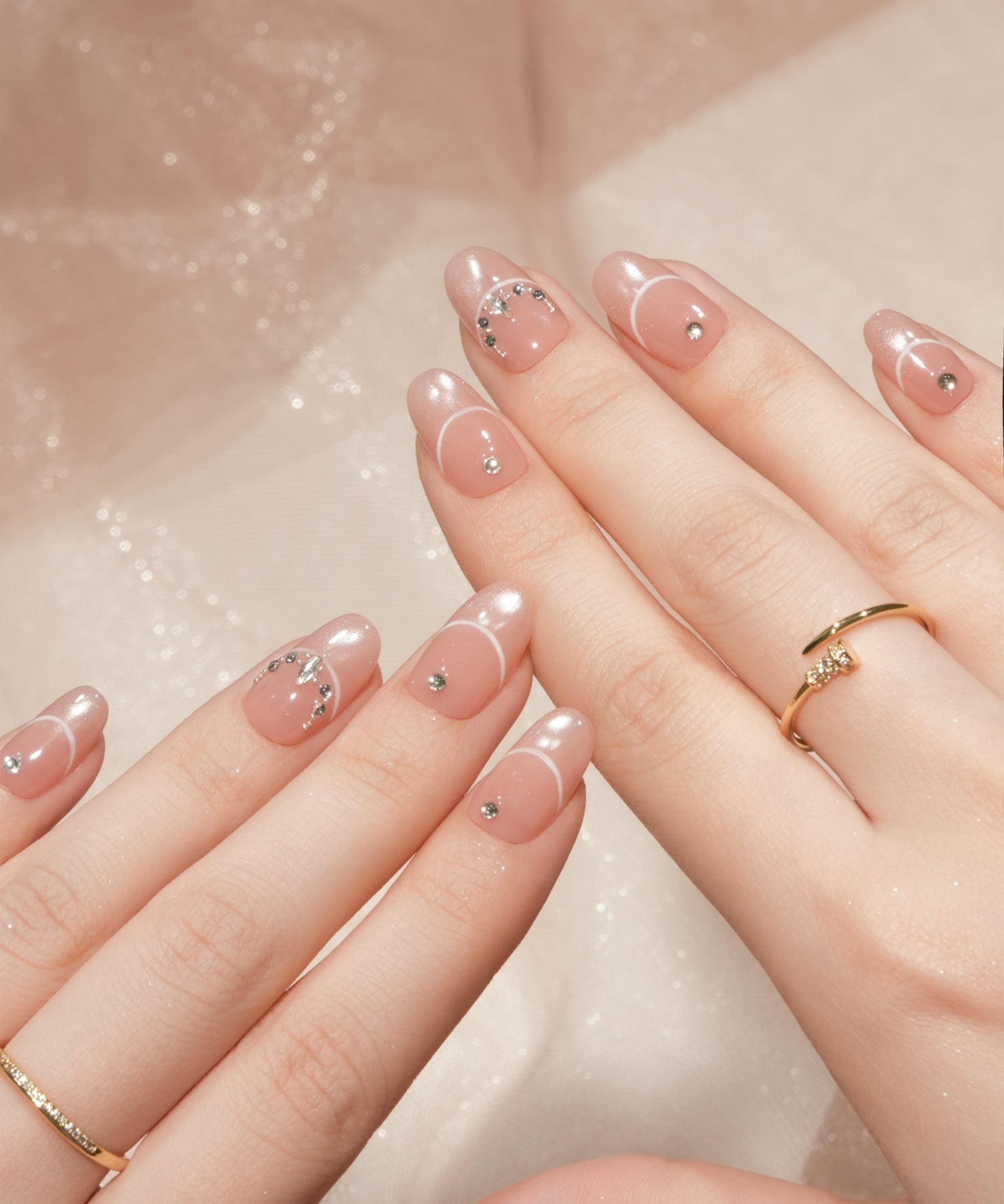 【当日発送】水光ネイルピンクマグネットフレンチラインストーンオーバルネイルチップ