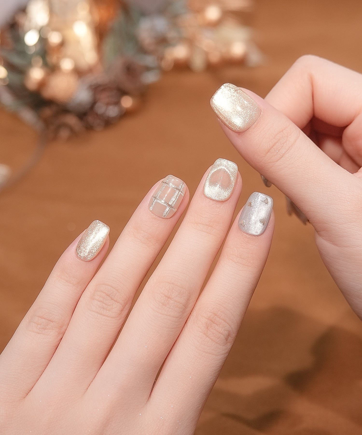 【当日発送】水光ネイルベージュマグネットミラーチェックハートショートスクエアネイルチップ