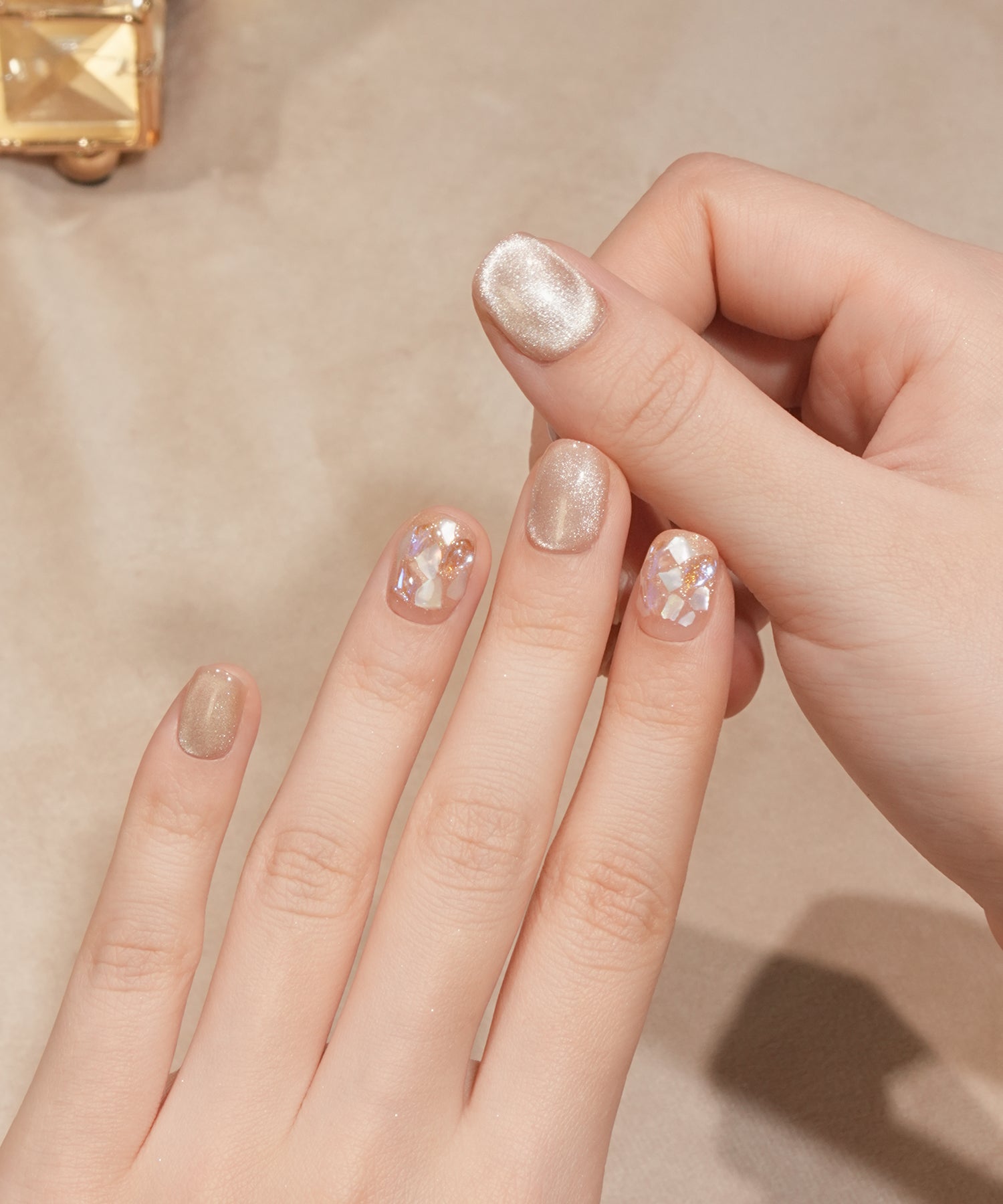 水光ネイルピンクマグネットオーロラシェルショートスクエアネイルチップ