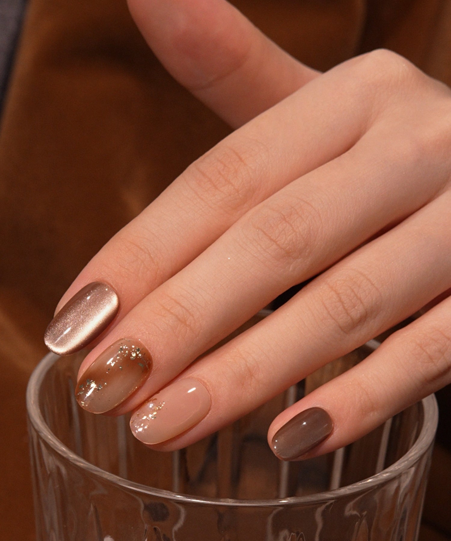 【当日発送】水光ネイルブラウンマグネットニュアンスホイルアートオーバルネイルチップ