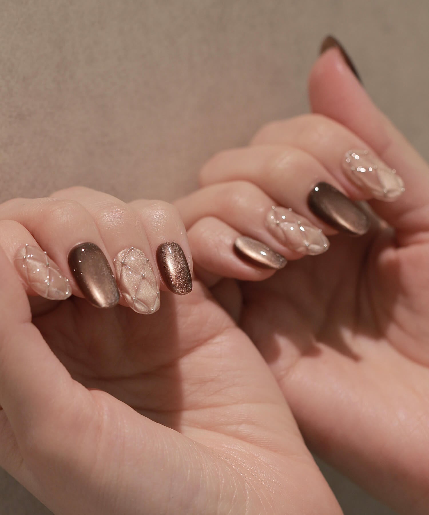 【当日発送】水光ネイルキルティングベージュブラウンマグネットオーバルネイルチップ