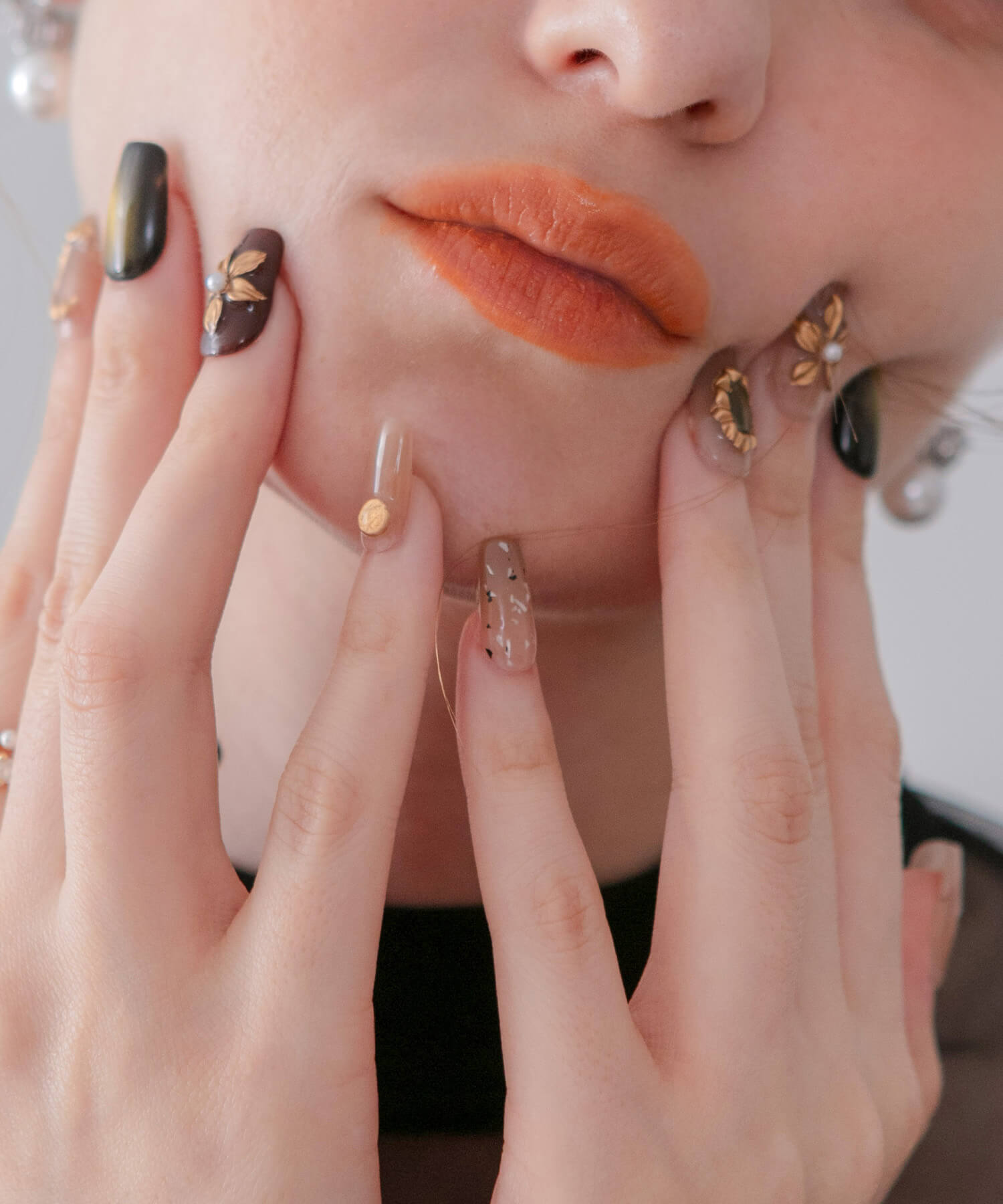 【当日発送】水光ネイルブラウンゴールドマグネットフラワーパーツパールスクエアネイルチップ