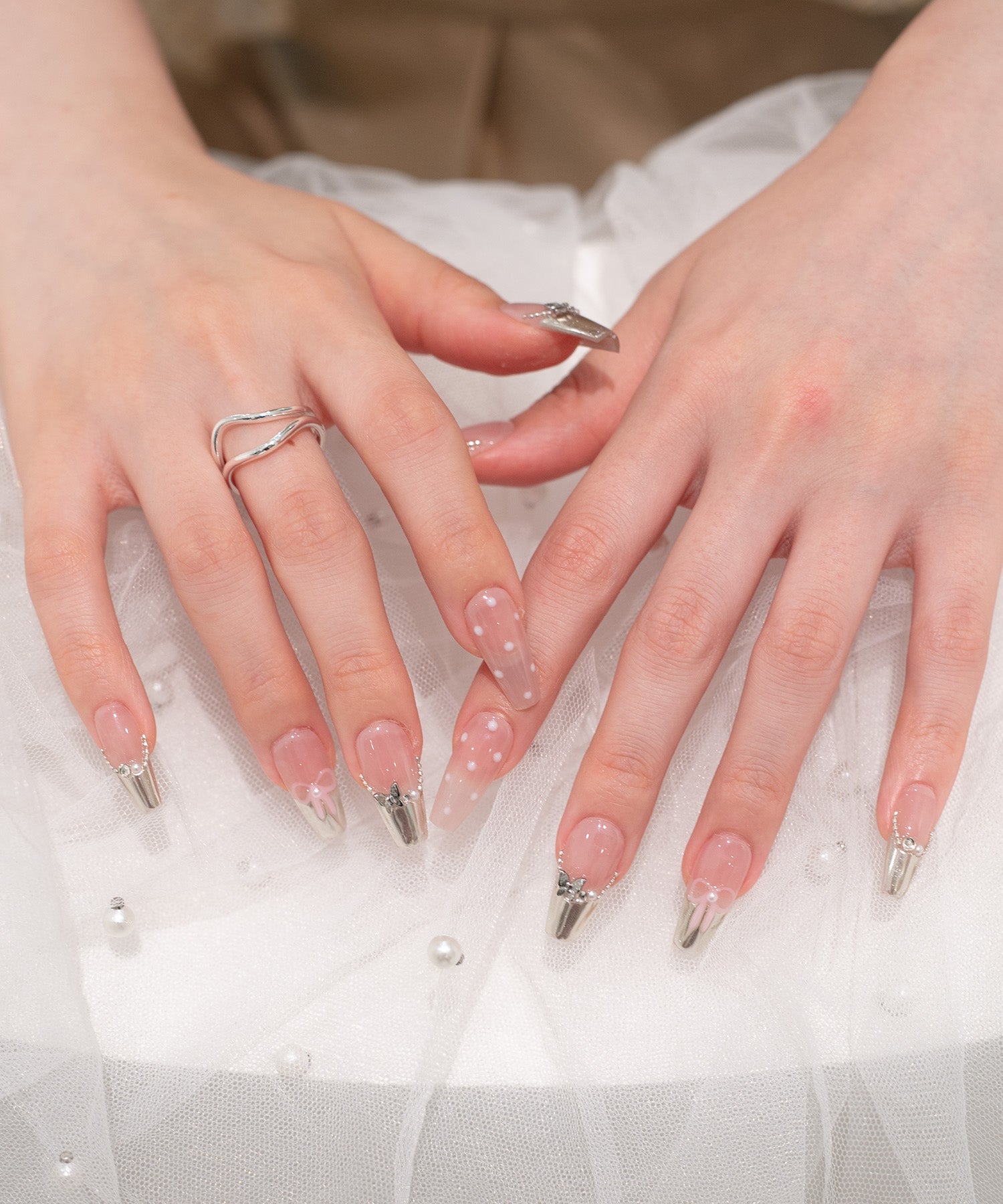 [Same-day shipping] 3D Water Shine Nail Natural Pink Silver Mirror French Girly Nail Tips