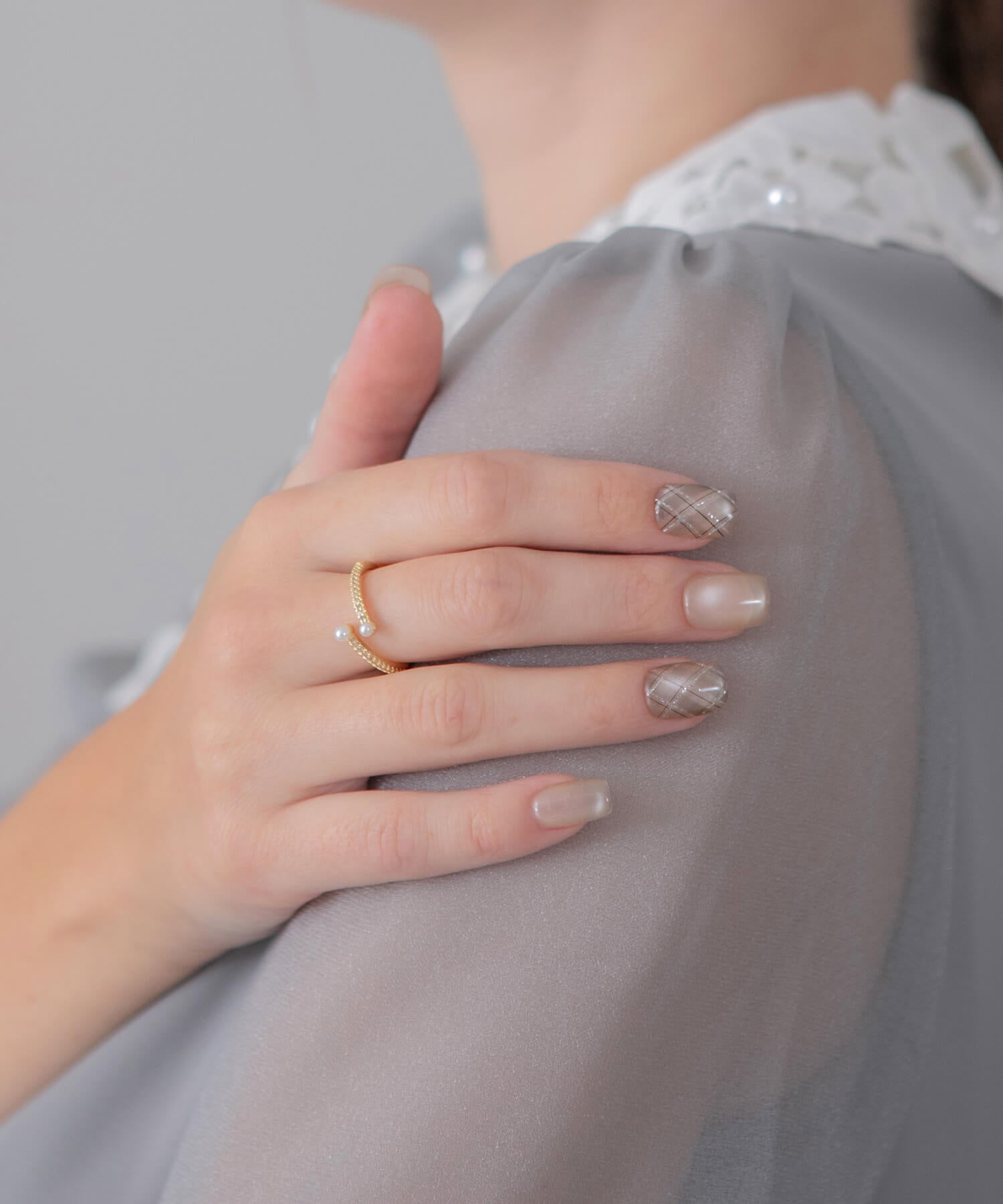 【当日発送】水光ネイルベージュマグネットグレーアーガイルショートスクエアネイルチップ