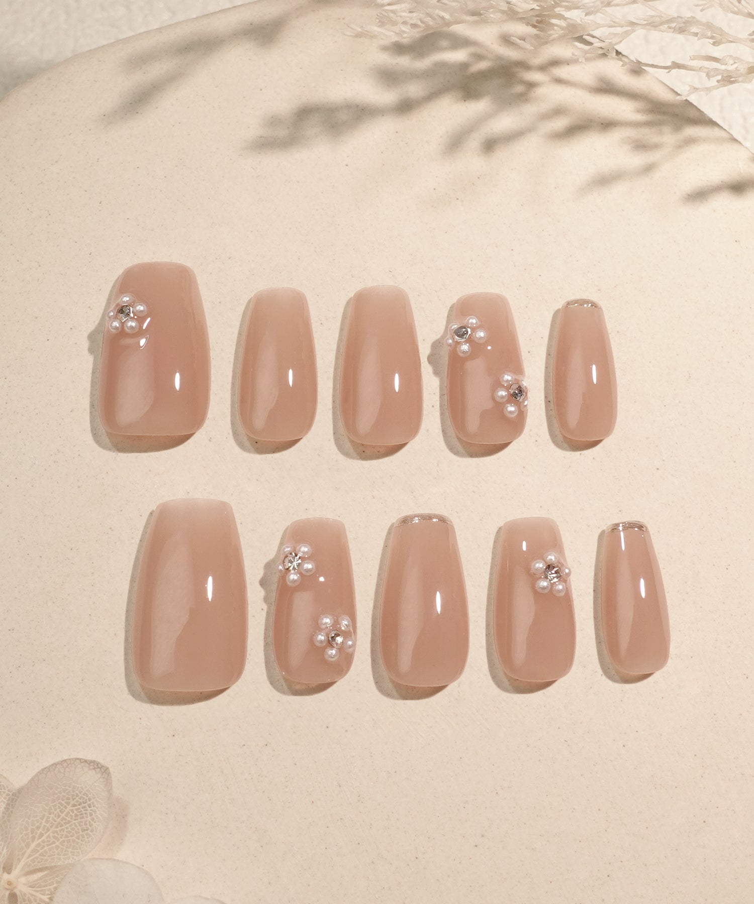 【COMING SOON】水光ネイルナチュラルピンクベージュワンカラーパールストーンフラワーバレリーナネイルチップ