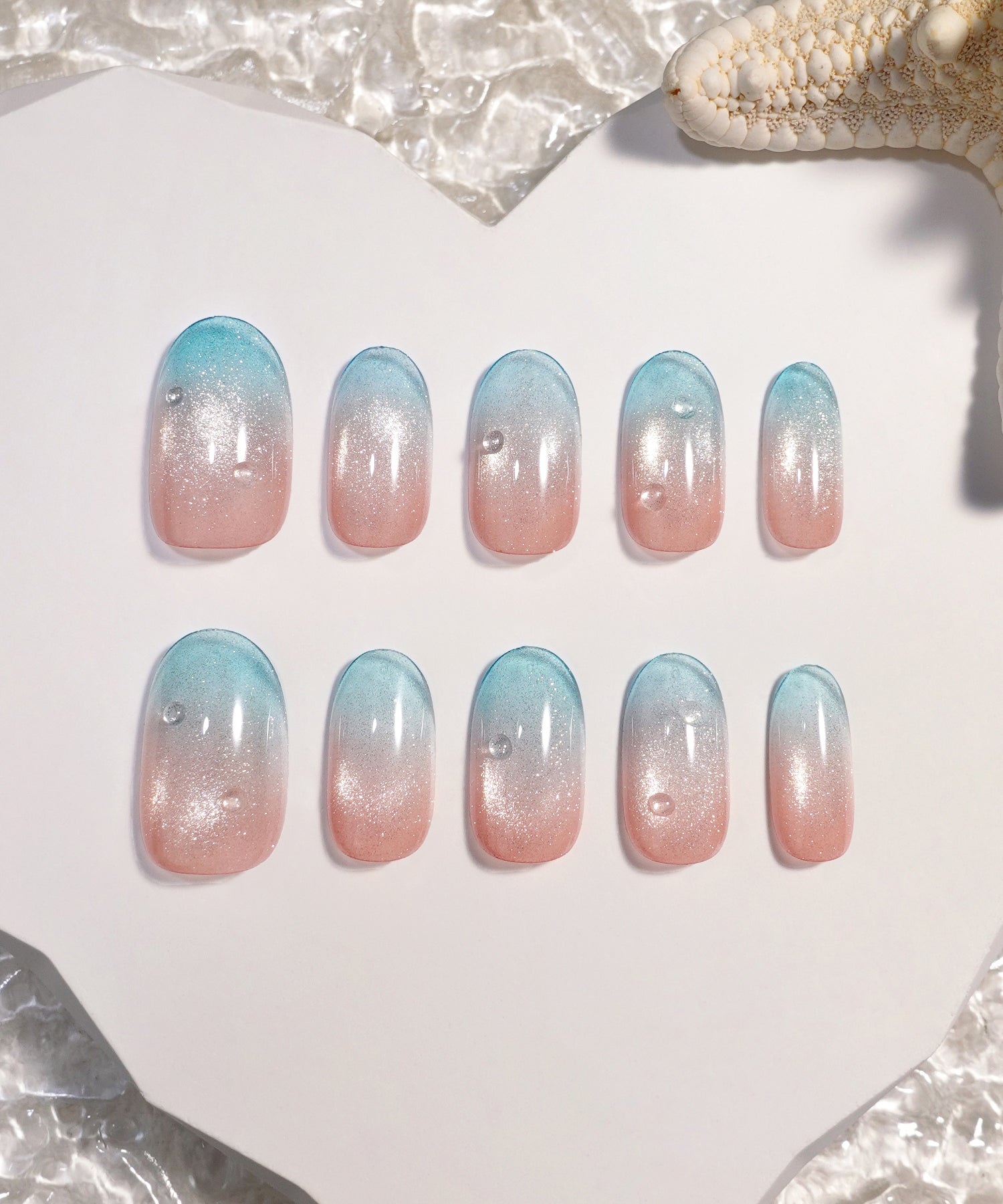 【当日発送】水光ネイルピンクマグネットブルーグラデーションウォータードロップオーバルネイルチップ