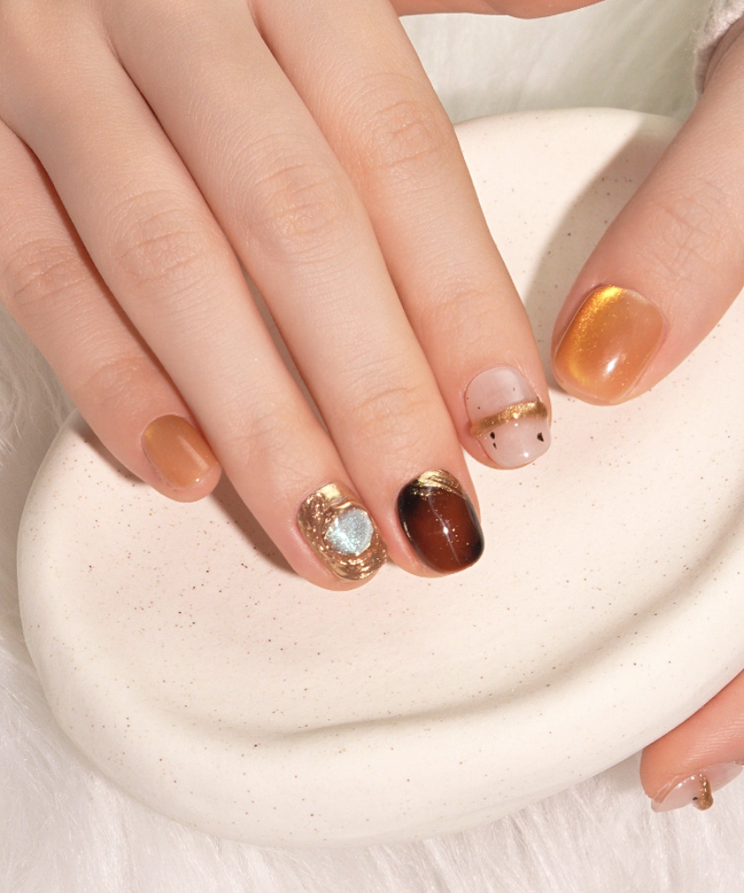 水光ネイルゴールドニュアンスリングデザインショートスクエアネイルチップ