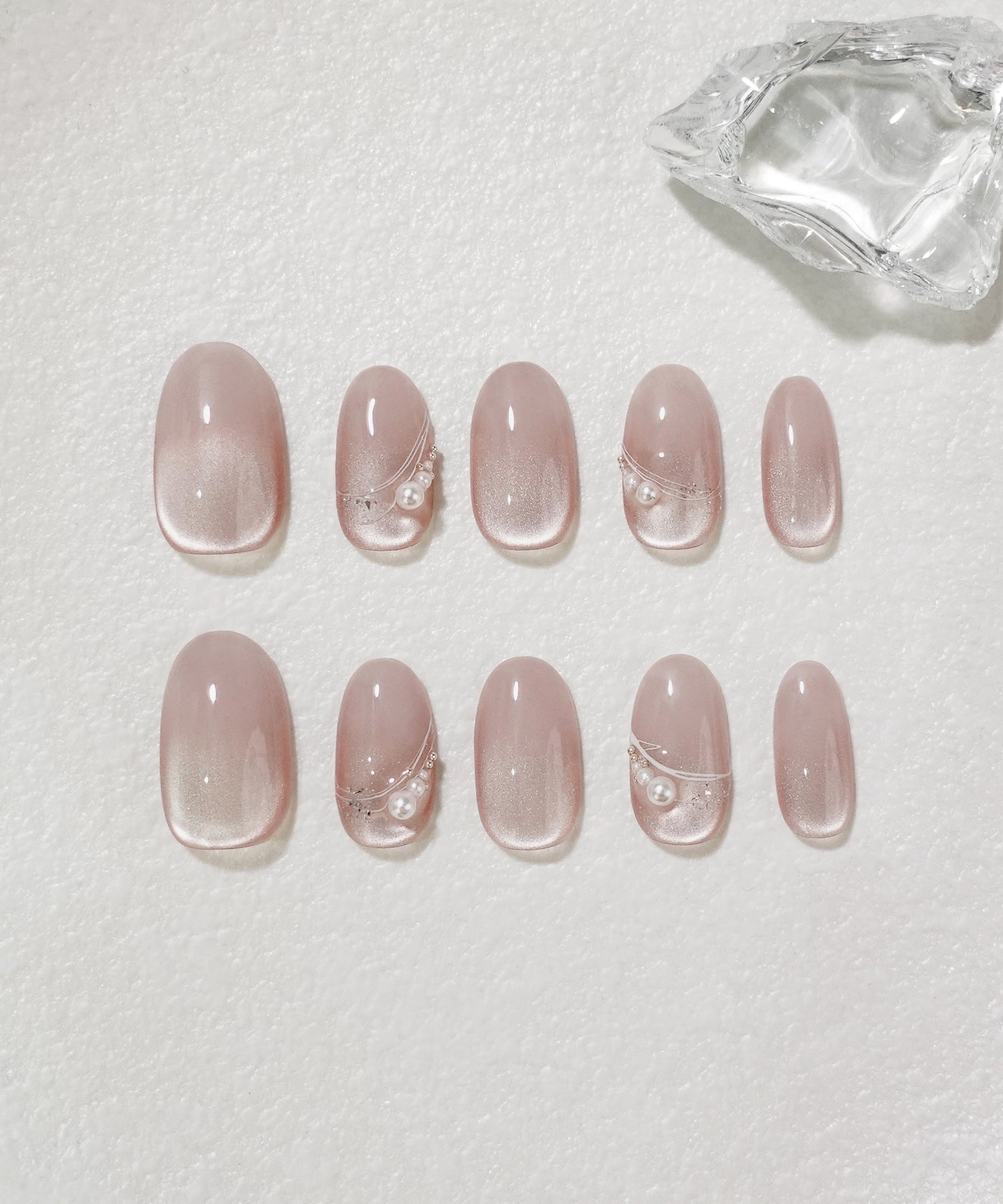 【当日発送】水光ネイルヌードピンクマグネットパールビジューオーバルネイルチップ