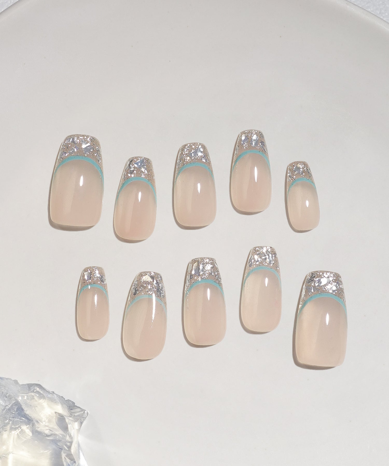【COMING SOON】水光ネイルナチュラルベージュターコイズラインホロラメフレンチバレリーナネイルチップ