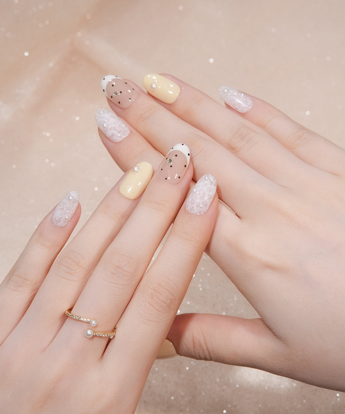 [Same-Day Shipping] Water-gloss nail pastel yellow dot French lace pearl stone oval nail tips