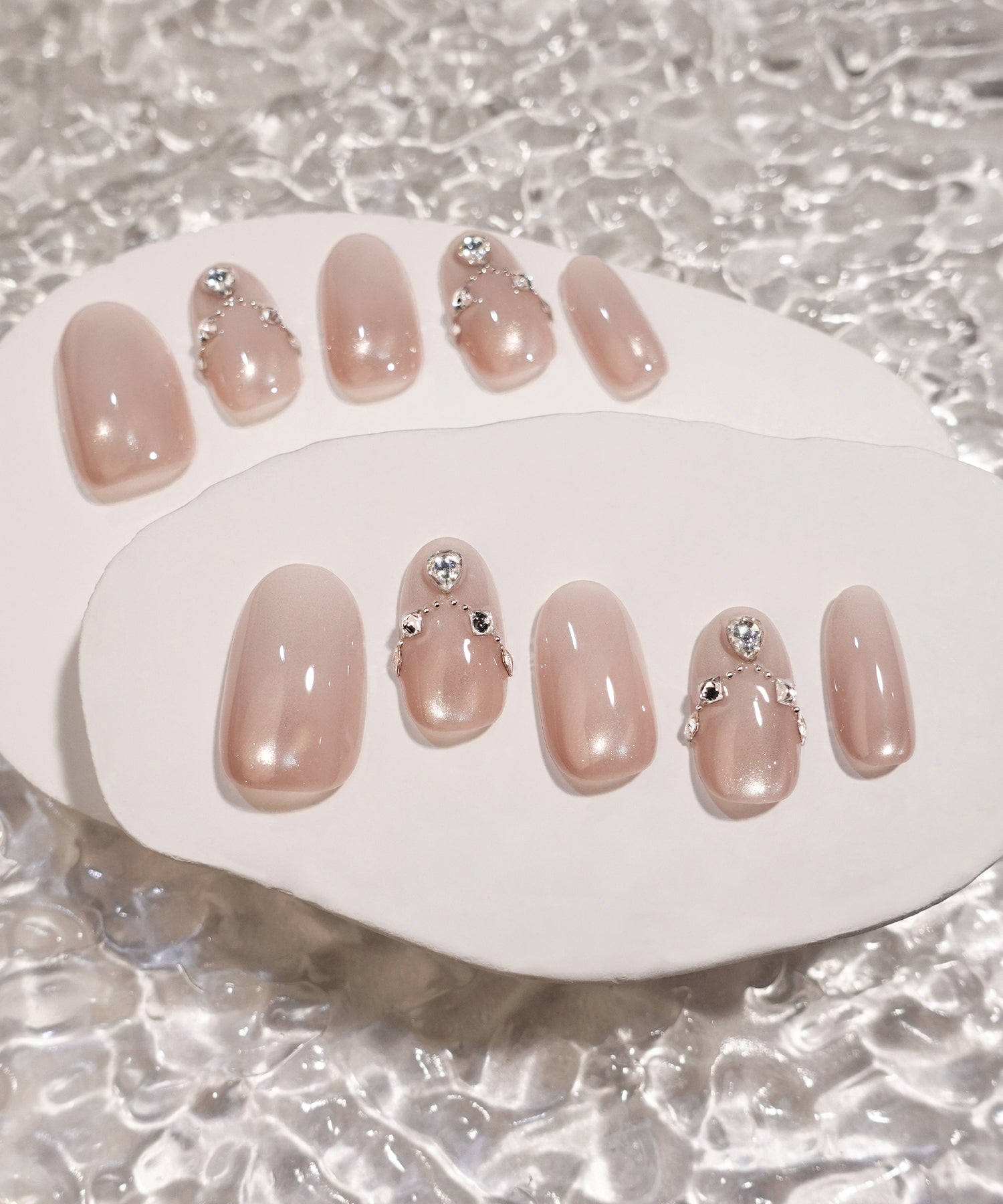 水光ネイルピンクグラデーションマグネットストーンオーバルネイルチップ