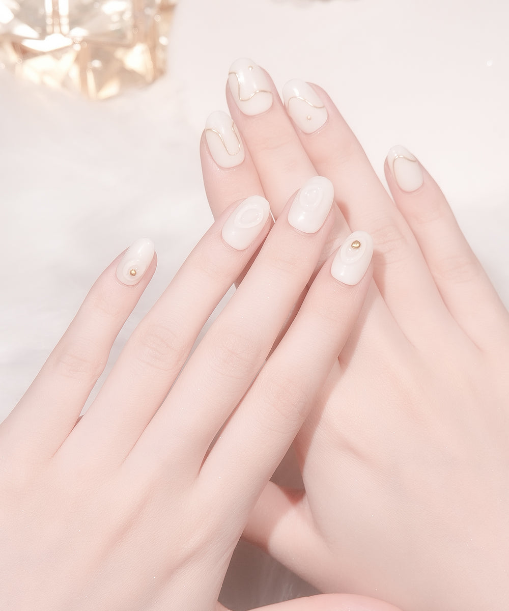 【SOLD OUT】Water-gloss milky white solid color nail with gold mirror li