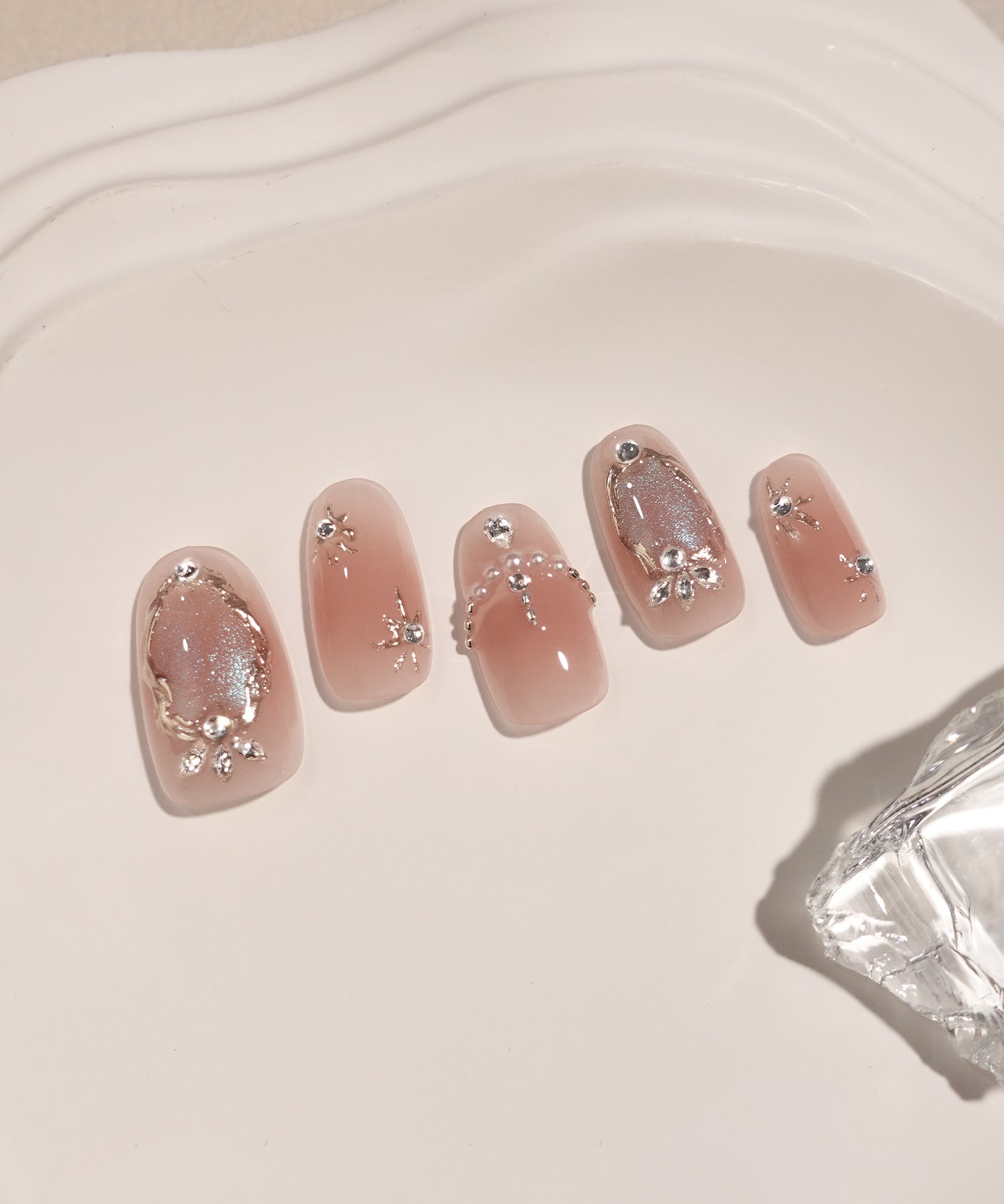 【COMING SOON】水光ネイルピンクチークミラーアートブルーマグネットオーバルネイルチップ