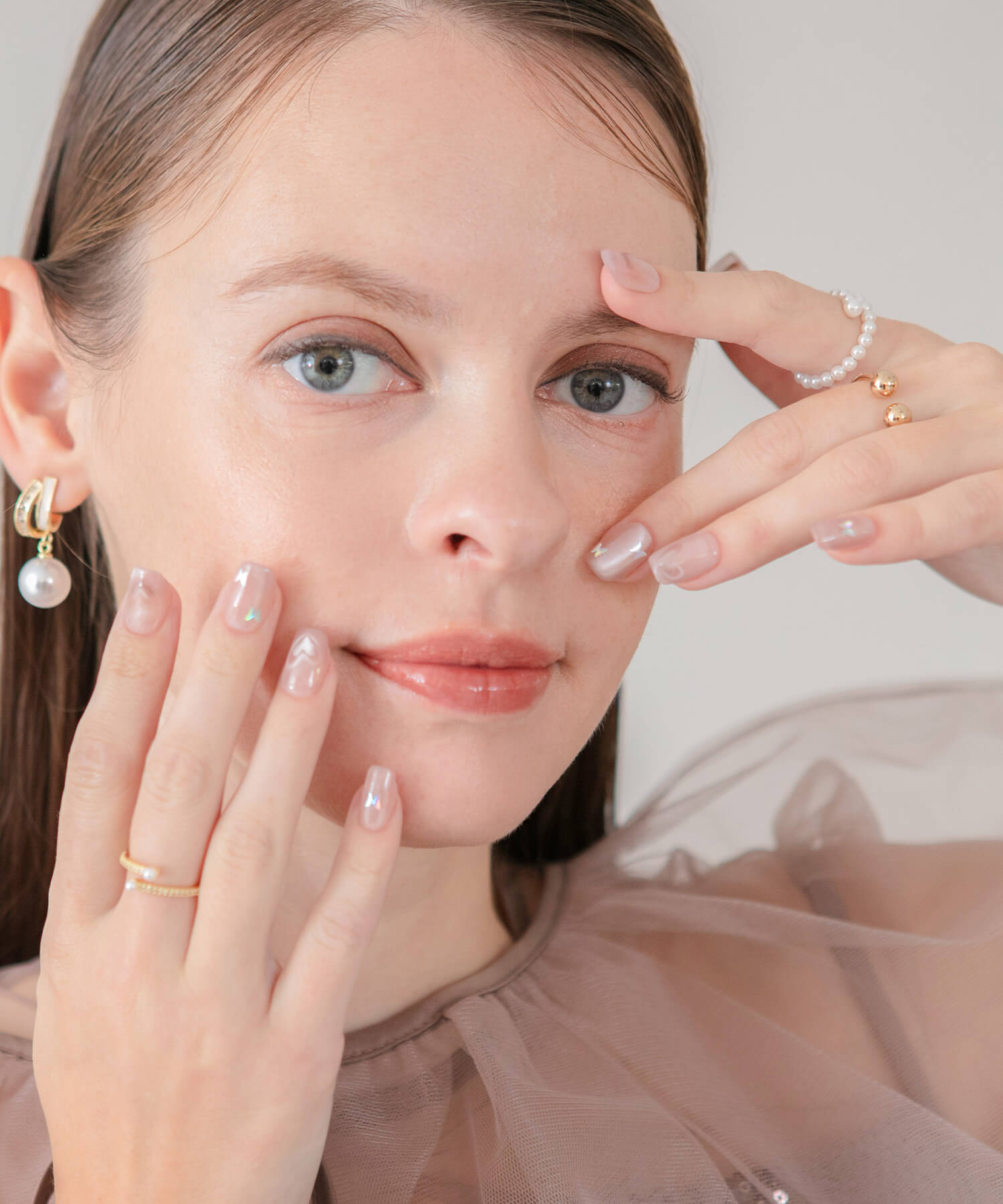 [Some items will be shipped the same day] 3D Water Shine Nail Pink Heart Magnet Butterfly Short Square Nail Tips