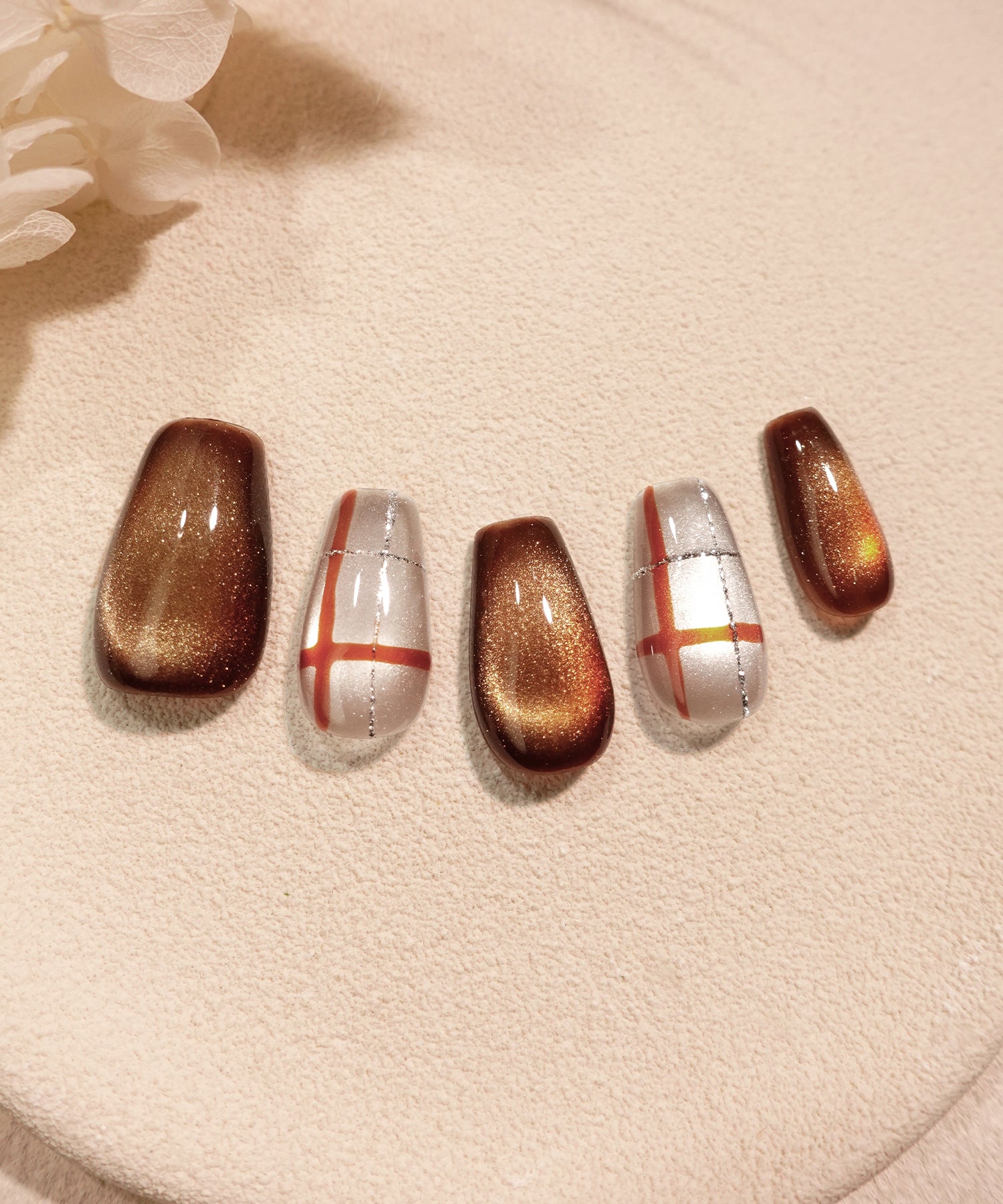 【COMING SOON】水光ネイルブラウンマグネットチェックアートネイルチップ