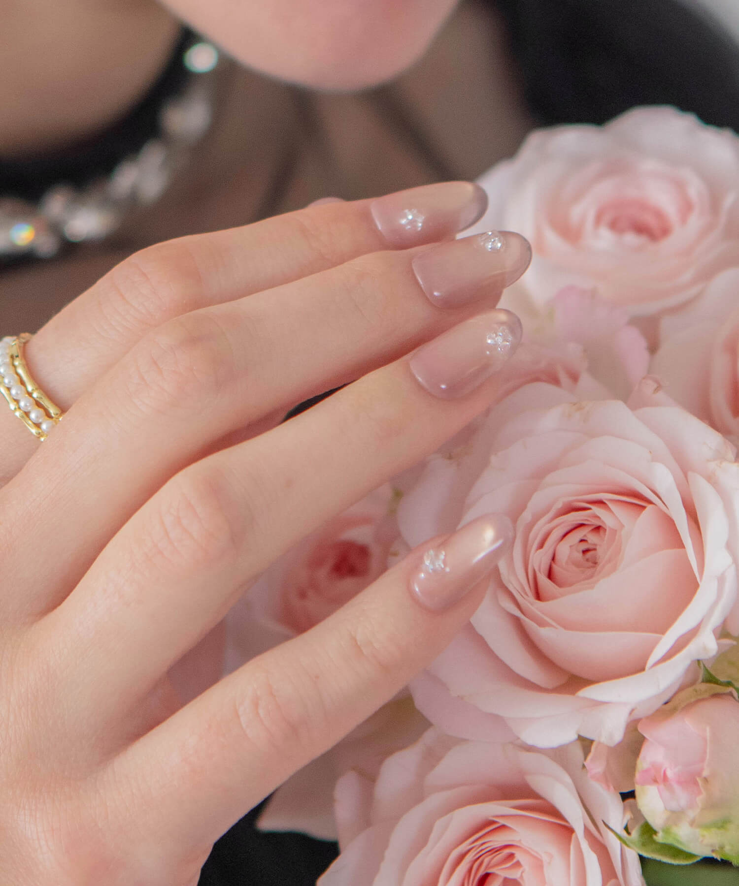 【予約販売】水光ネイルピンクマグネットワンカラーフラワーライクストーンオーバルネイルチップ