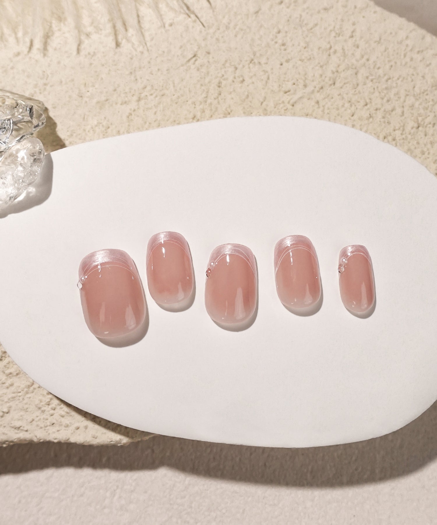 【一部予約販売】水光ネイルピンクチークホワイトフレンチストーンパールショートスクエアネイルチップ