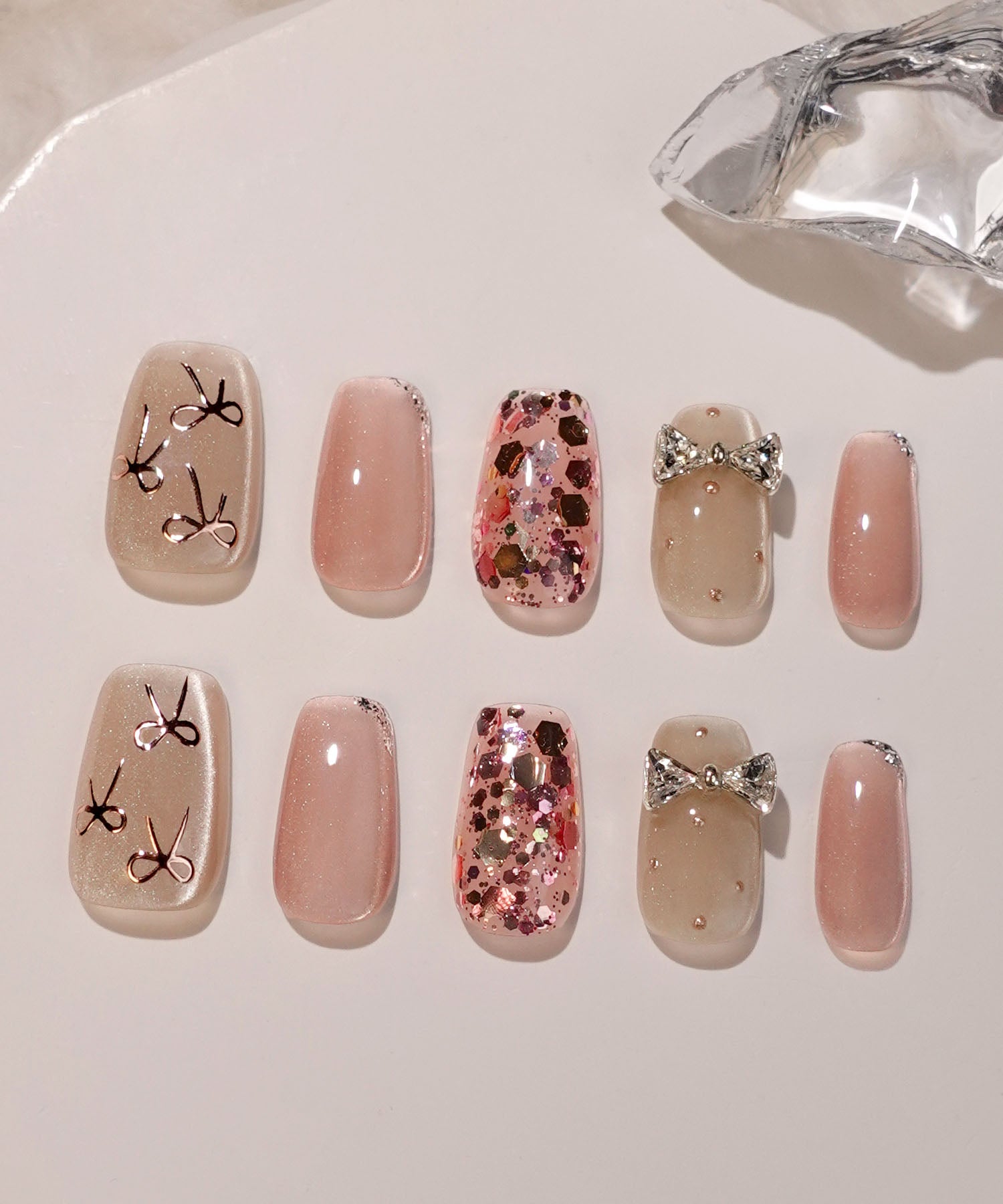 【当日発送】水光ネイルピンクホログラムドットリボンストーンスクエアネイルチップ