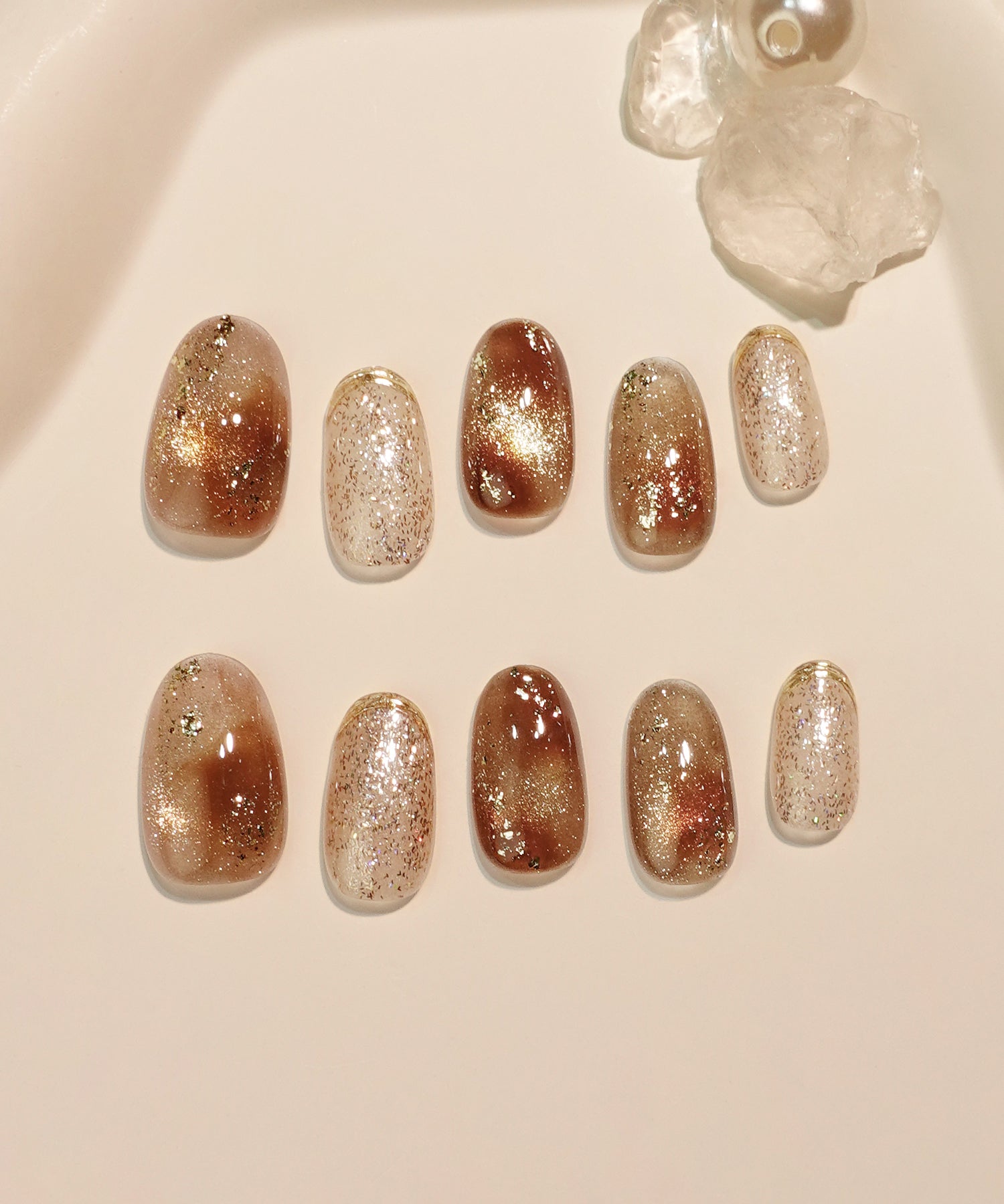 【COMING SOON】水光ネイルブラウンマーブルマグネットゴールドミラーグリッターオーバルネイルチップ