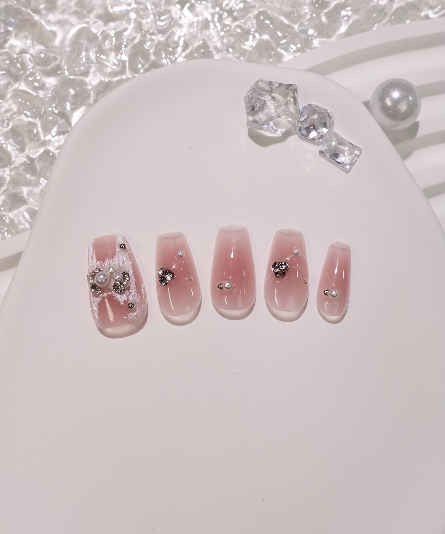 [Same-day shipping] 3D Water Shine Nail Natural Pink Cheek V-Cut Pearl Nail Tip
