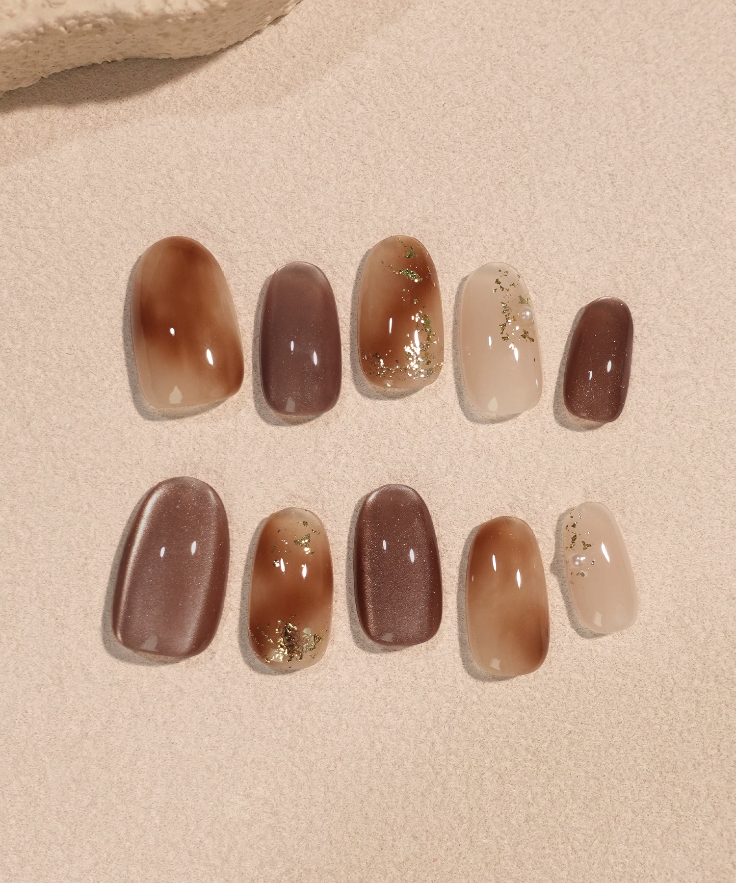 ［47］ネイルチップ マグネット ニュアンス ブラウン スモーキー ゴールド 47］ネイルチップ マグネット ニュアンス ブラウン スモーキー