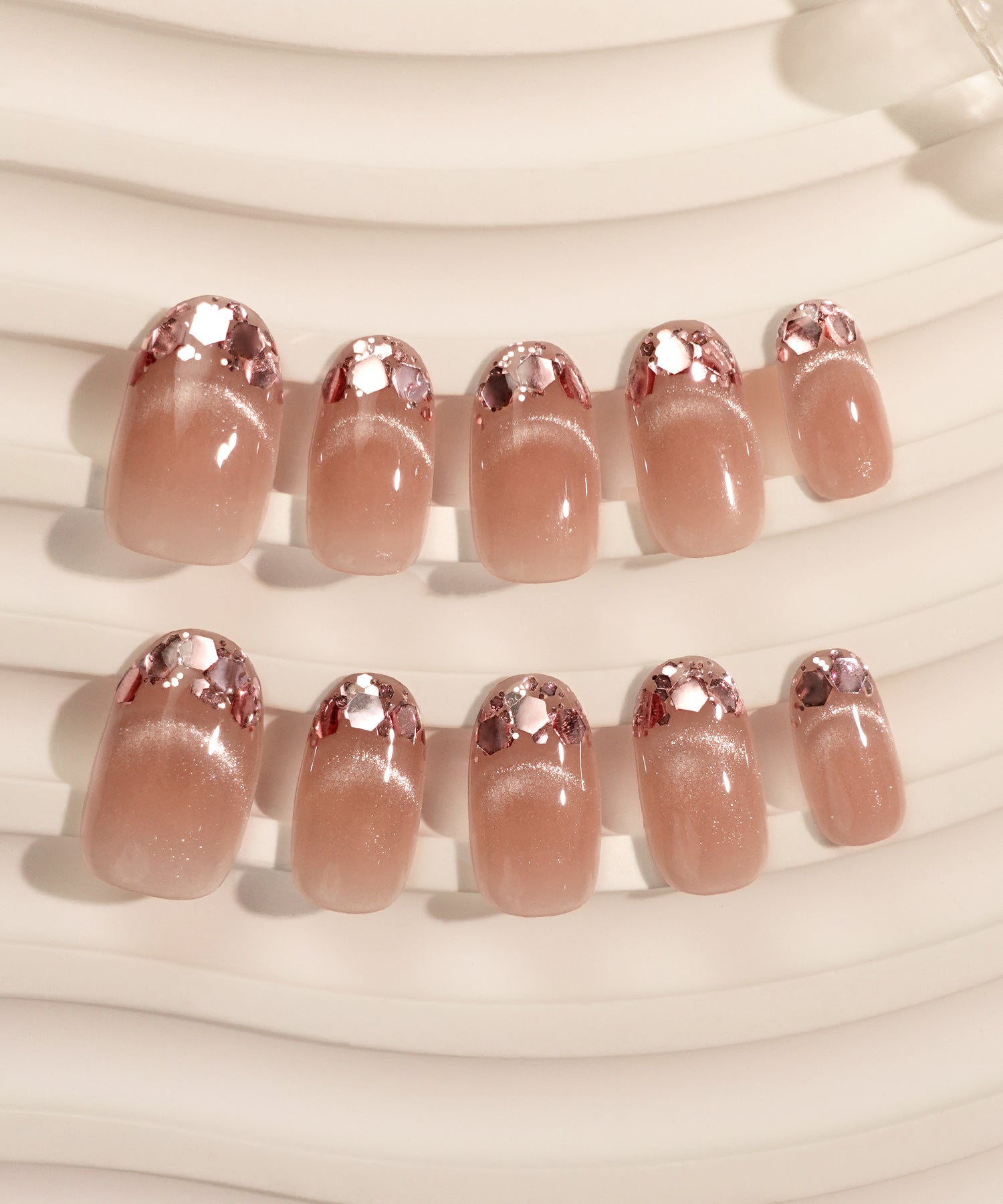 【COMING SOON】水光ネイルピンクマグネットホログラムフレンチオーバルネイルチップ