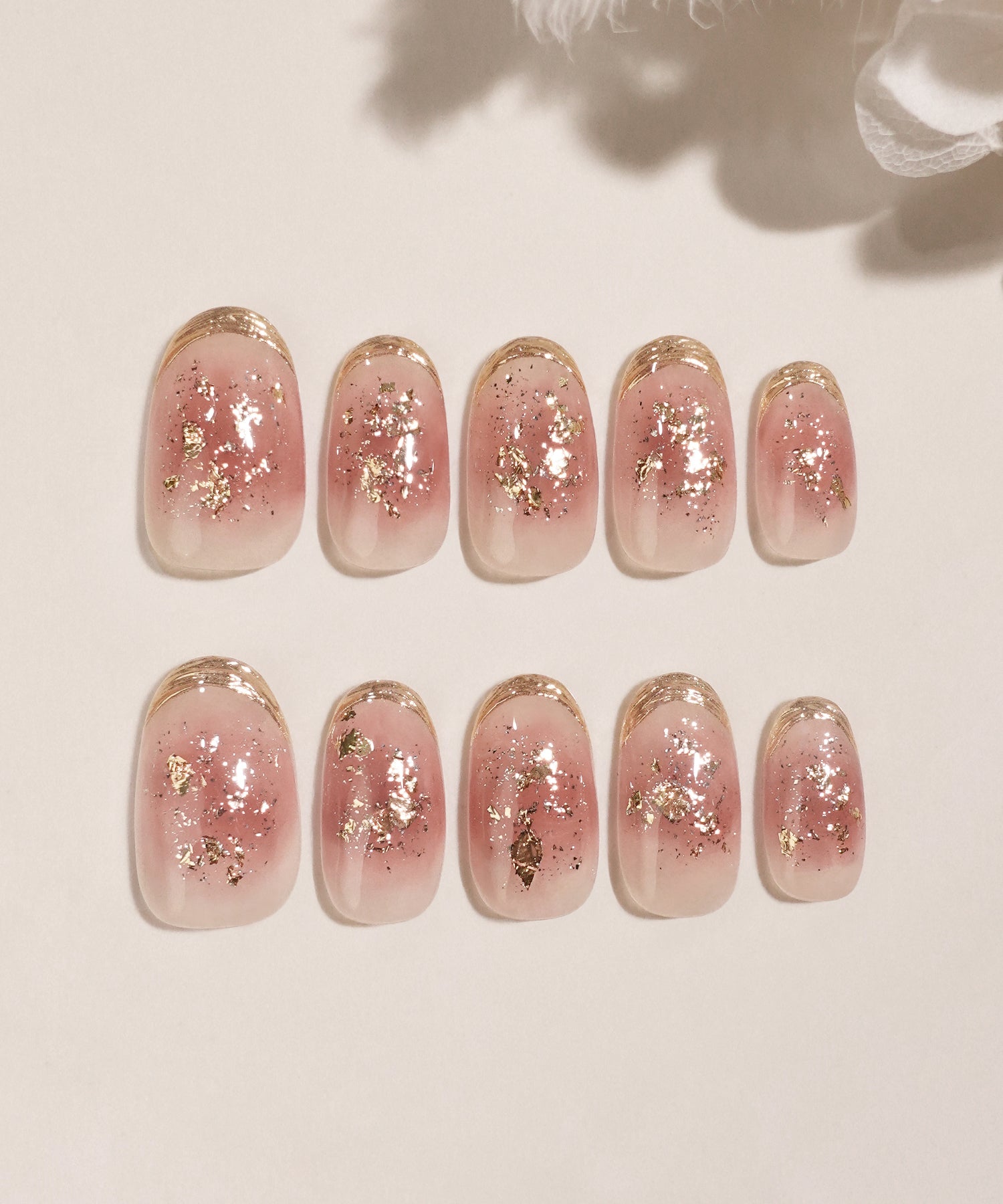 【当日発送】水光ネイルレッドチークゴールドミラーフレンチホイルオーバルネイルチップ