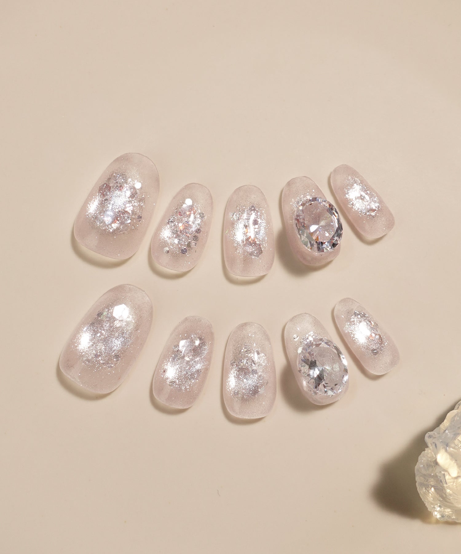 水光ネイルクリアホワイトベースホログラムシルバーストーンオーバルネイルチップ