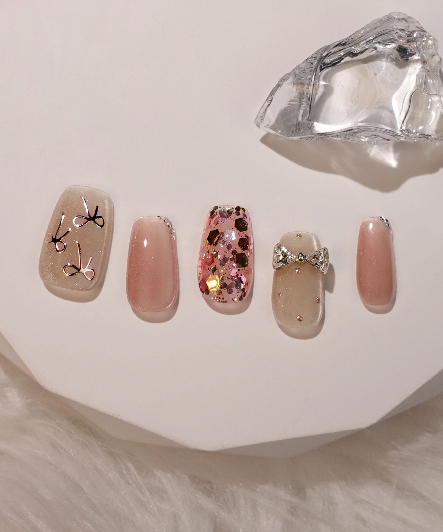 【当日発送】水光ネイルピンクホログラムドットリボンストーンスクエアネイルチップ