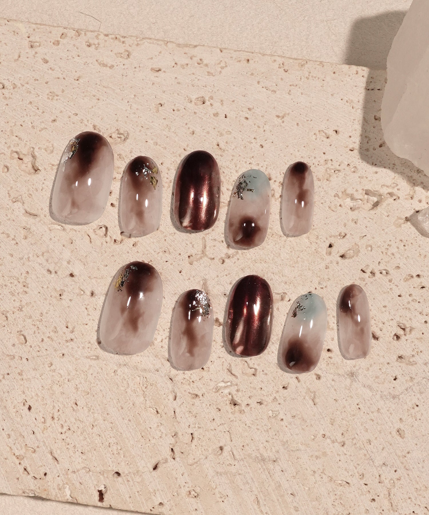 【当日発送】水光ネイルブラウンニュアンスホイルオーバルネイルチップ