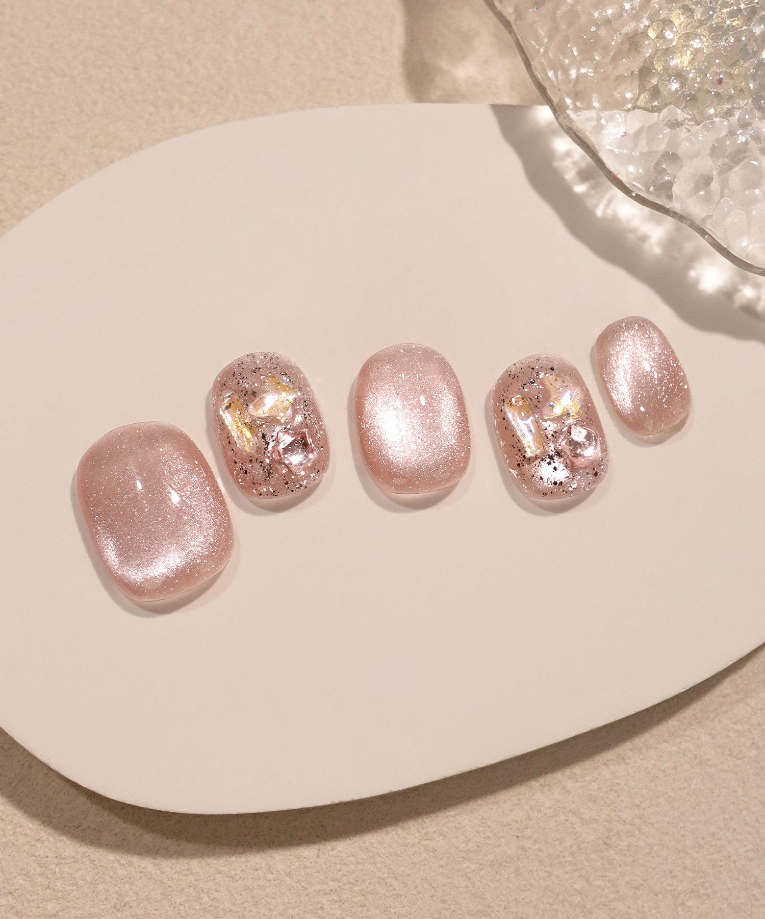 【当日発送】水光ネイルピンクマグネットオーロラストーンラメショートラウンドネイルチップ