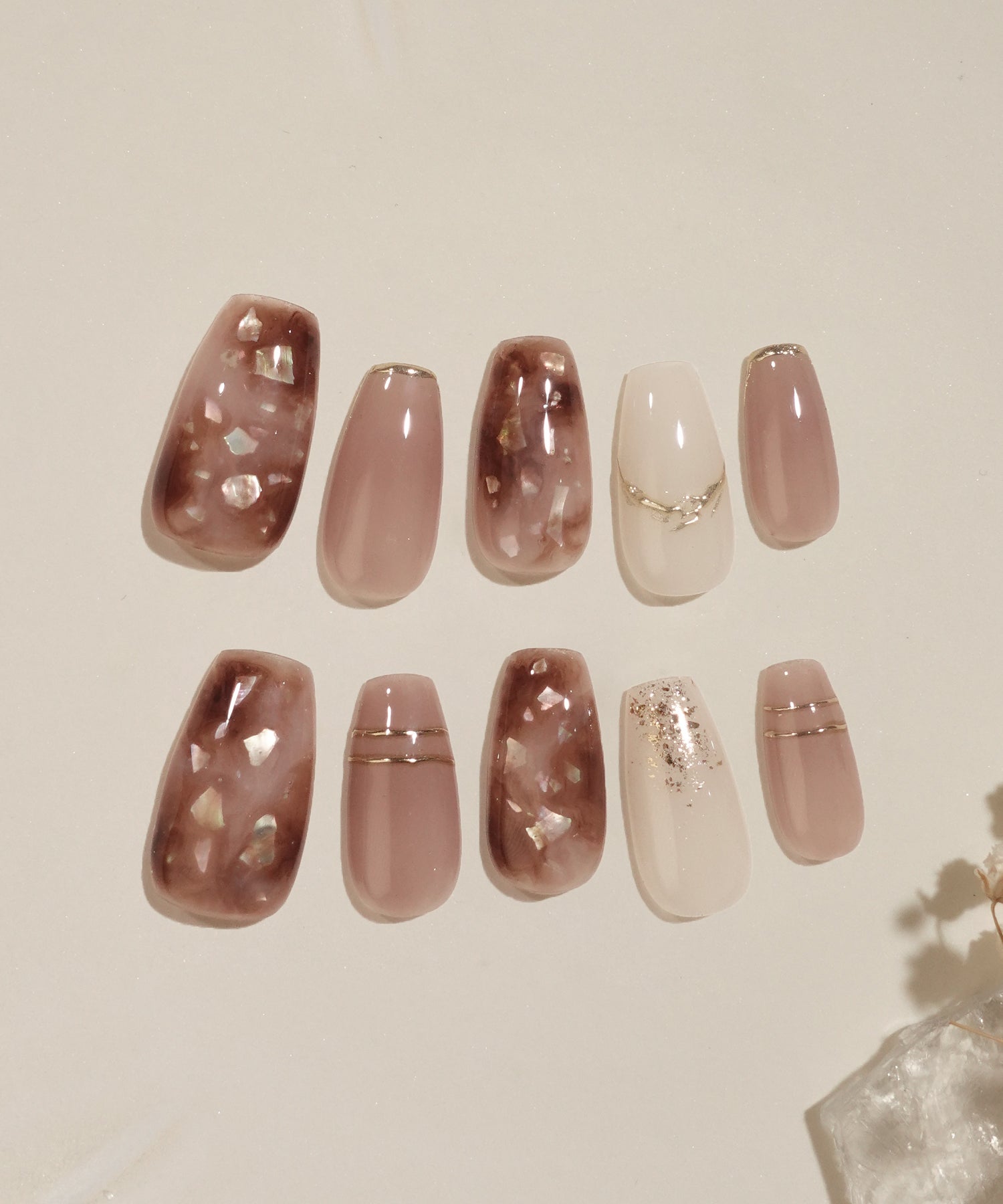 【当日発送】水光ネイルブラウンマーブルシェルラゴールドインバレリーナネイルチップ