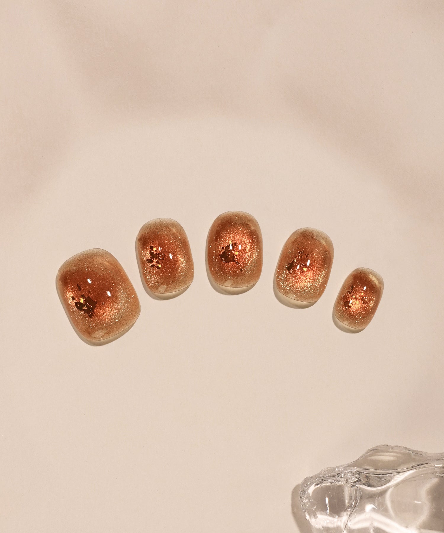 【COMING SOON】水光ネイルブラウンオレンジマグネットニュアンスホイルショートラウンドネイルチップ