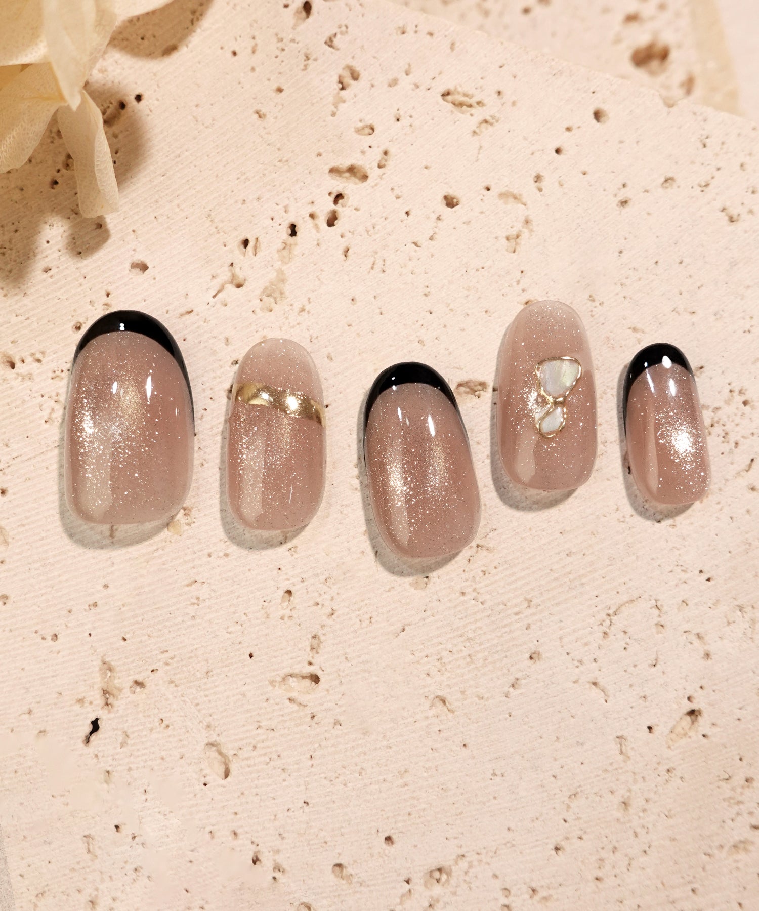 【COMING SOON】水光ネイルピンクマグネットブラックフレンチゴールドミラーオーバルネイルチップ