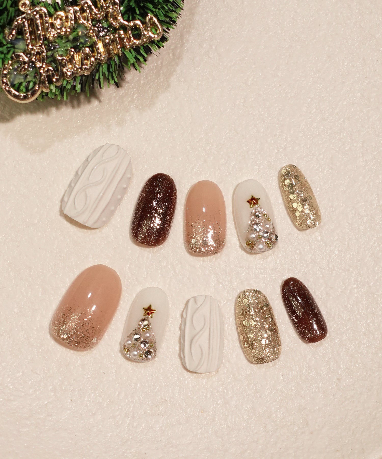 【当日発送】水光ネイルウィンターニットツリーアートグリッタークリスマスオーバルネイルチップ