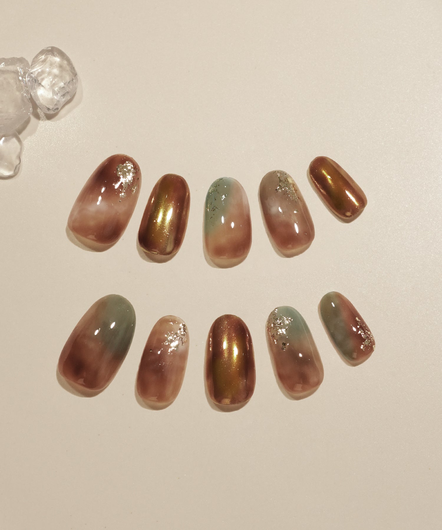 【当日発送】水光ネイルブラウンニュアンスマーブルホイルオーバルネイルチップ