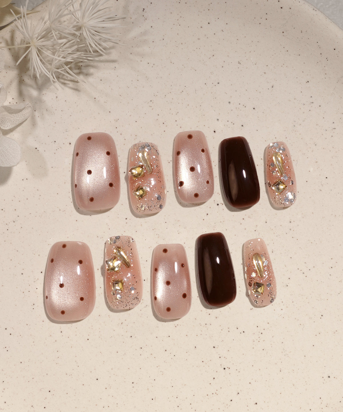 [Pre-order] Water Glow Nail Pink Magnet Brown Stone Hologram Dot Square Nail Tips