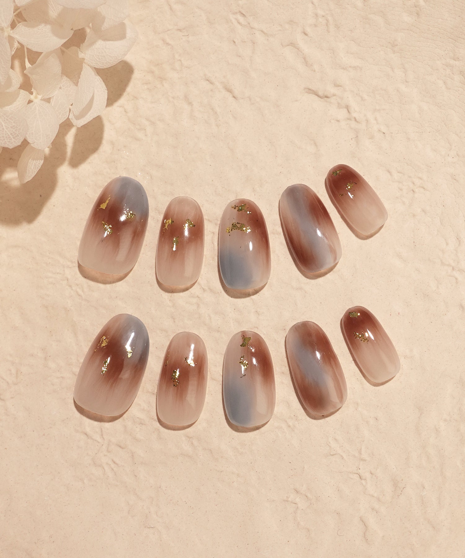 【当日発送】水光ネイルブラウンブルーニュアンスゴールドホイルオーバルネイルチップ