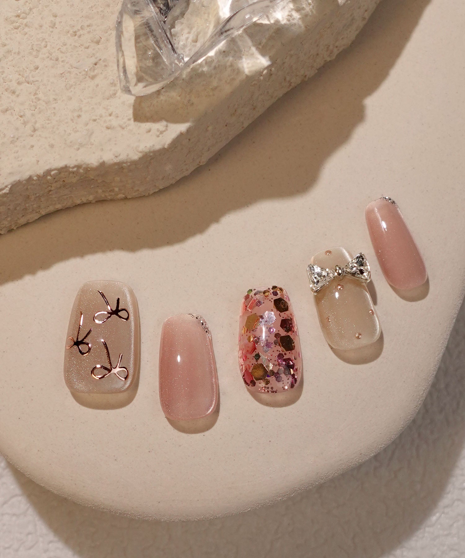 【当日発送】水光ネイルピンクホログラムドットリボンストーンスクエアネイルチップ