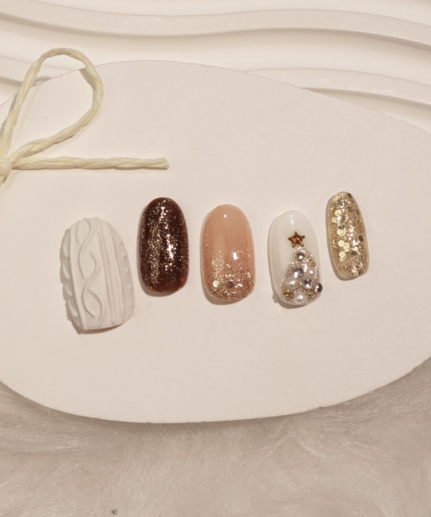 【当日発送】水光ネイルウィンターニットツリーアートグリッタークリスマスオーバルネイルチップ