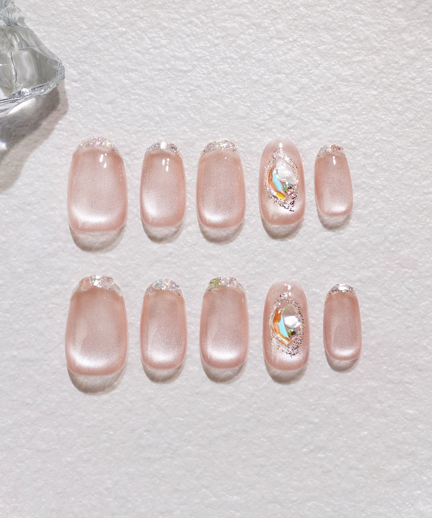 【COMING SOON】水光ネイルピンクマグネットガラスフレンチシェルストーンオーバルネイルチップ