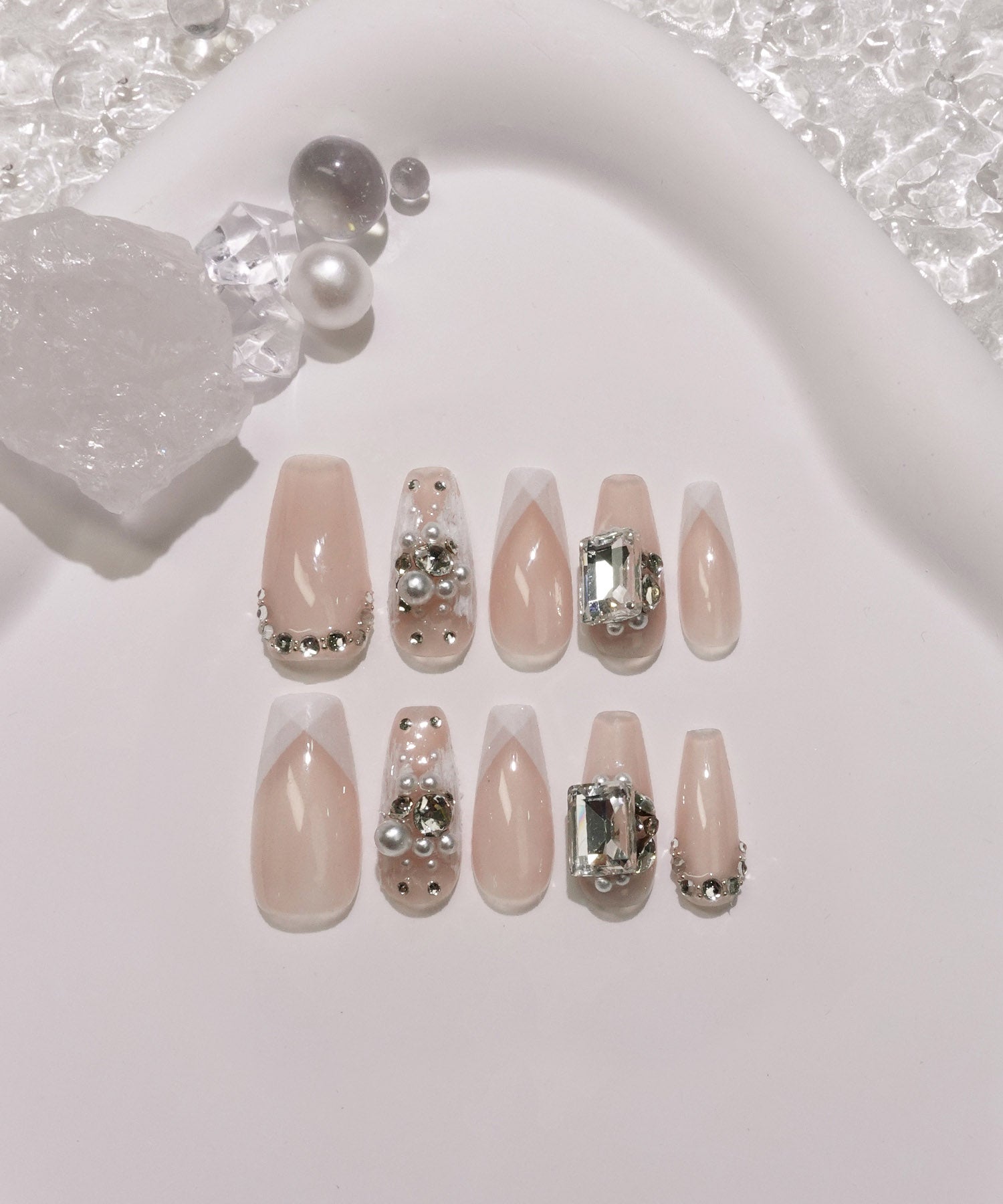 [Same-day shipping] 3D Water Shine Nail Natural Beige V French Silver Beaded Nail Tips