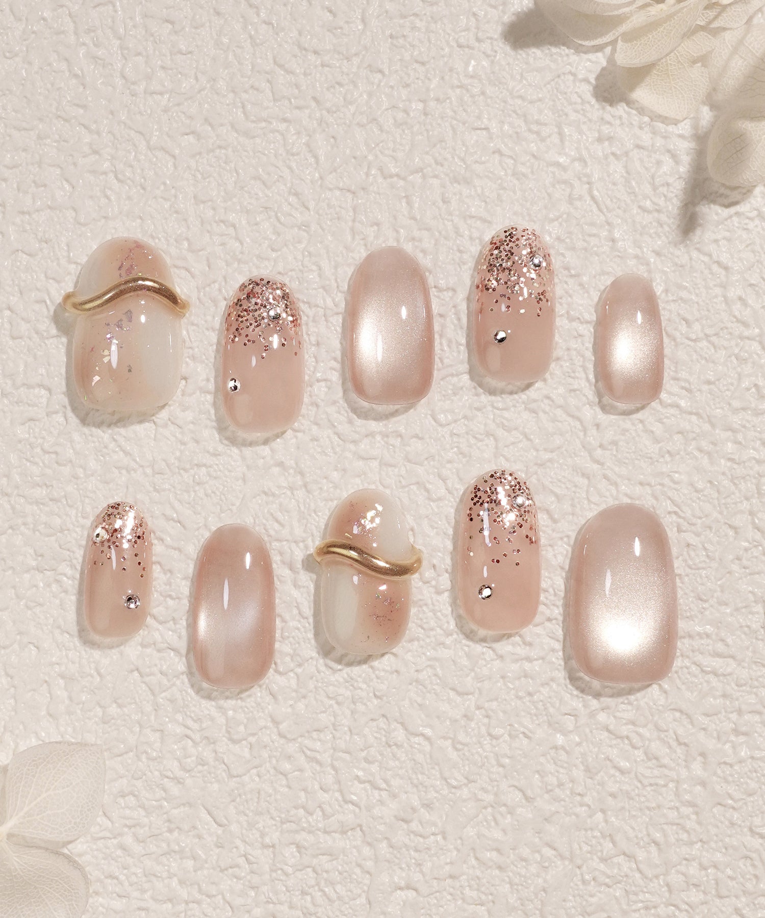 【当日発送】水光ネイルシアーピンクマグネットホワイトニュアンスゴールドミラーラインラメストーンオーバルネイルチップ