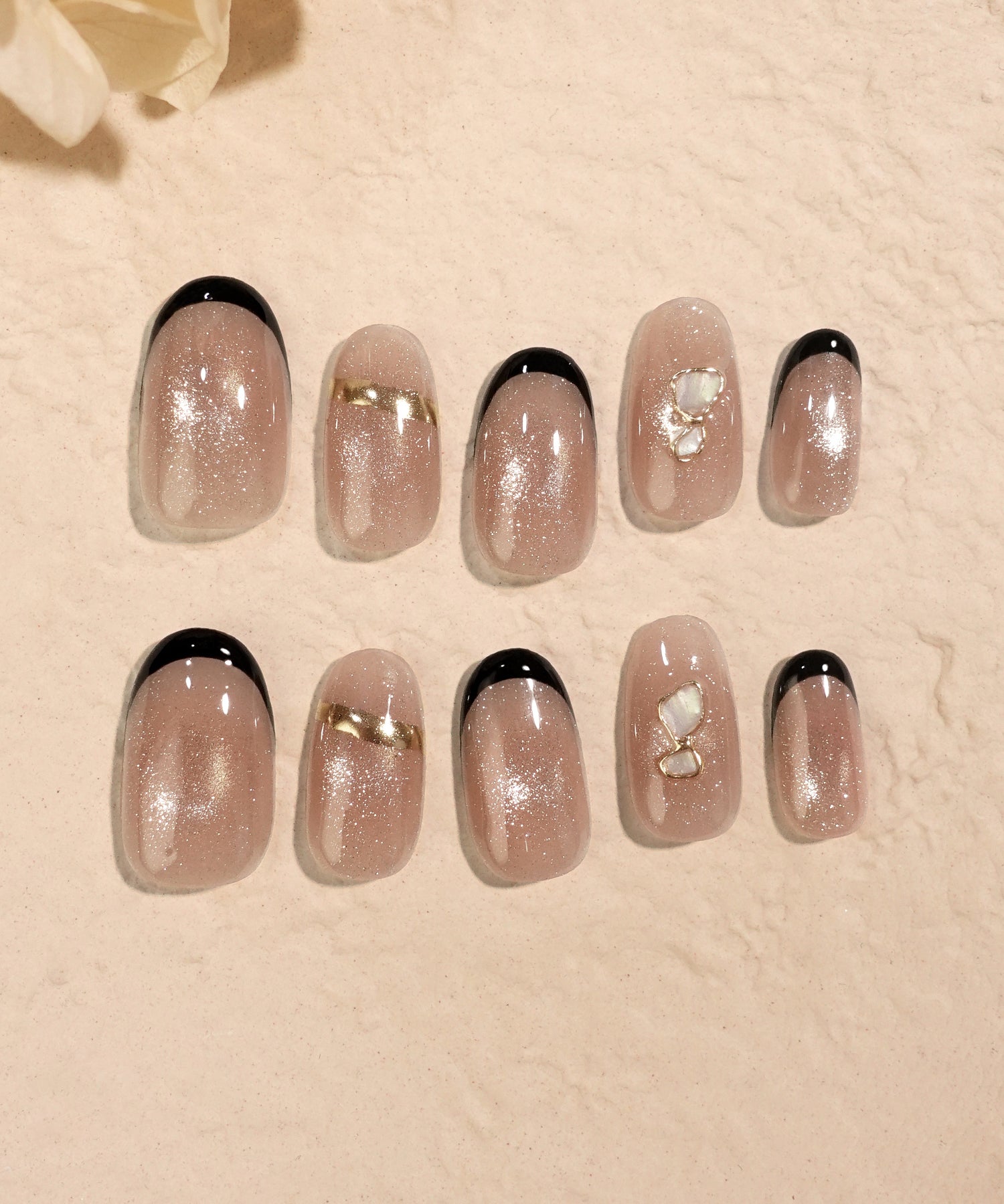 【COMING SOON】水光ネイルピンクマグネットブラックフレンチゴールドミラーオーバルネイルチップ