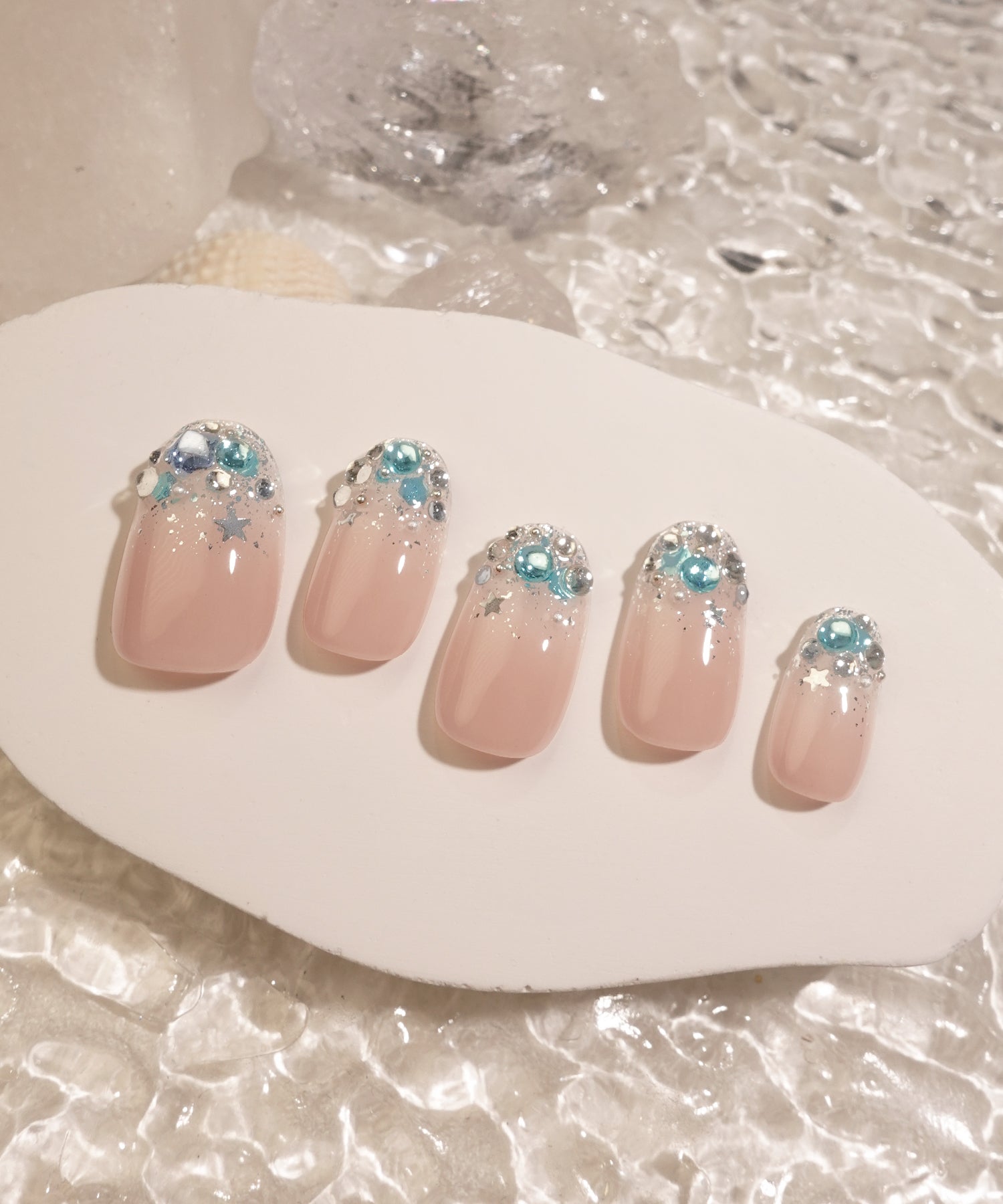 【COMING SOON】水光ネイルナチュラルピンクラメグラデーションブルービジュースターホロパールオーバルネイルチップ