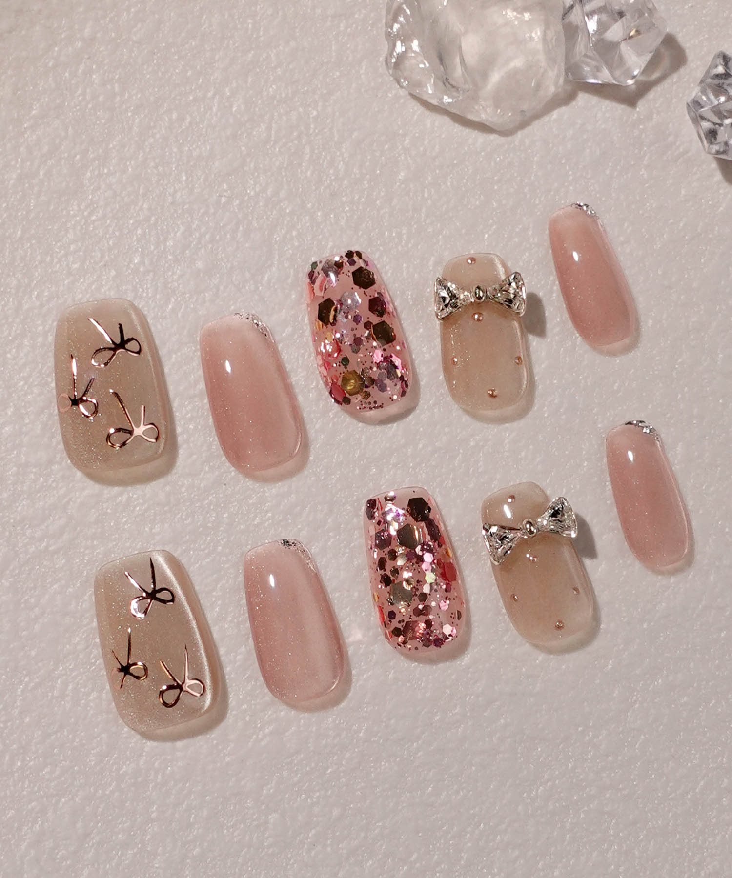 【当日発送】水光ネイルピンクホログラムドットリボンストーンスクエアネイルチップ