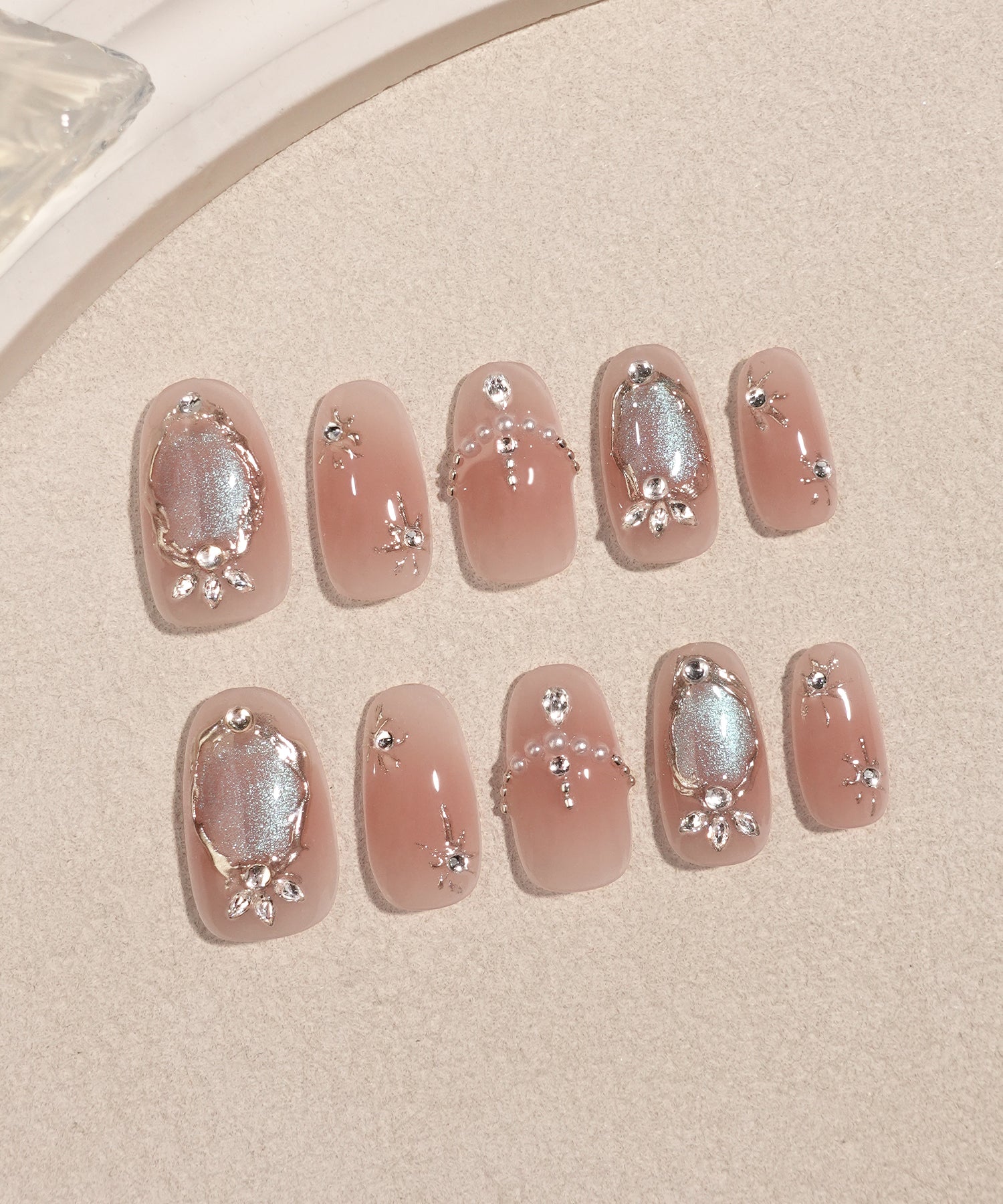 【COMING SOON】水光ネイルピンクチークミラーアートブルーマグネットオーバルネイルチップ