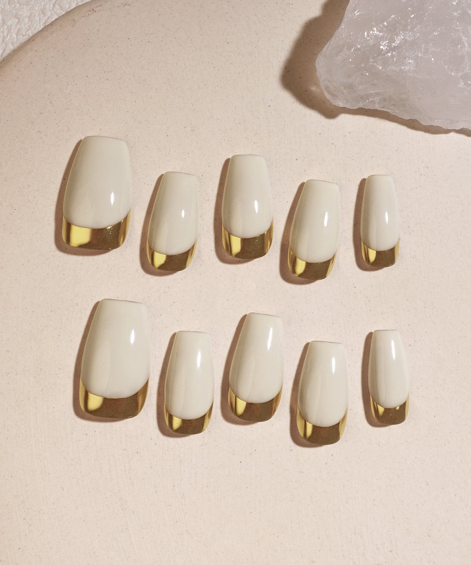 【当日発送】水光ネイルホワイトベースゴールドミラーリバースフレンチバレリーナネイルチップ