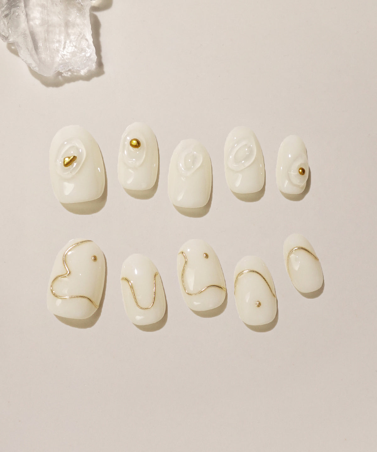 【SOLD OUT】Water-gloss milky white solid color nail with gold mirror li